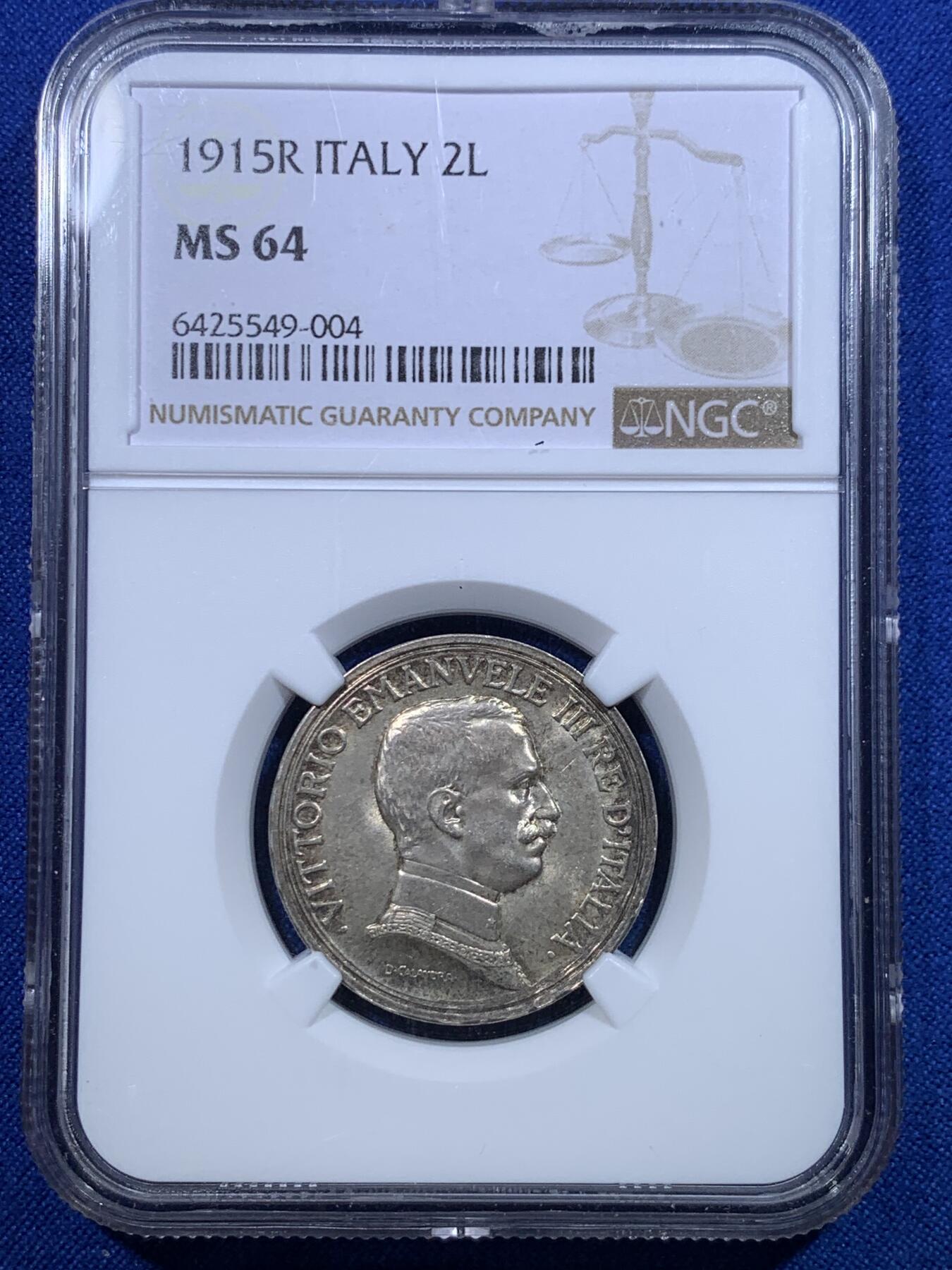 《竞宝斋》第279场- 周日，周一 ，周二3场连拍 （全场包邮） NGC MS64 意大利1915年2里拉马车银币 特年 略有铸造卷边 新古典主义佳品 VEIII时期经典品种