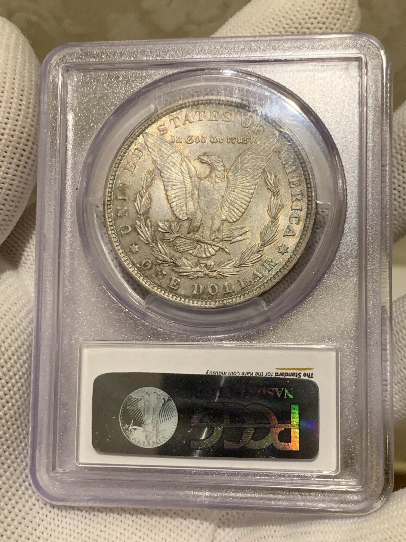 《竞宝斋》第279场- 周日，周一 ，周二3场连拍 （全场包邮） PCGS MS64 美国1896年摩根银币 原汁原味双面五彩老包浆，包浆醇厚浓郁，打制精美，状态极佳，PC老盒严评无官网图。