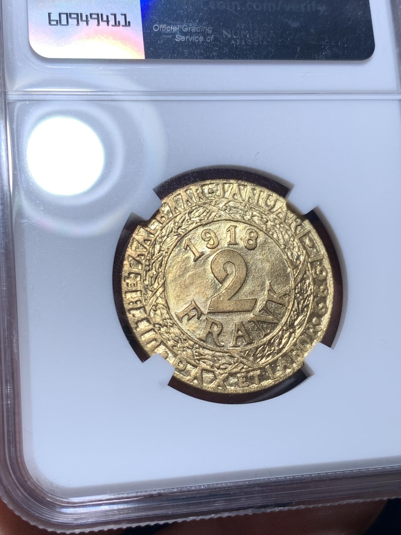 《竞宝斋》第279场- 周日，周一 ，周二3场连拍 （全场包邮） NGC MS65 德占比利时 1918 根特 镀金 2法郎 宛如金币 稀缺品种 目录价高