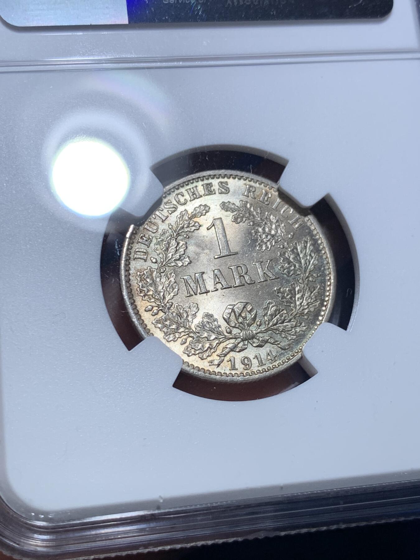 《竞宝斋》第279场- 周日，周一 ，周二3场连拍 （全场包邮） NGC-MS65 德国1914-D 1马克银币 转光特猛，浅黄油包浆，脱模剂依稀可见，出厂状态。