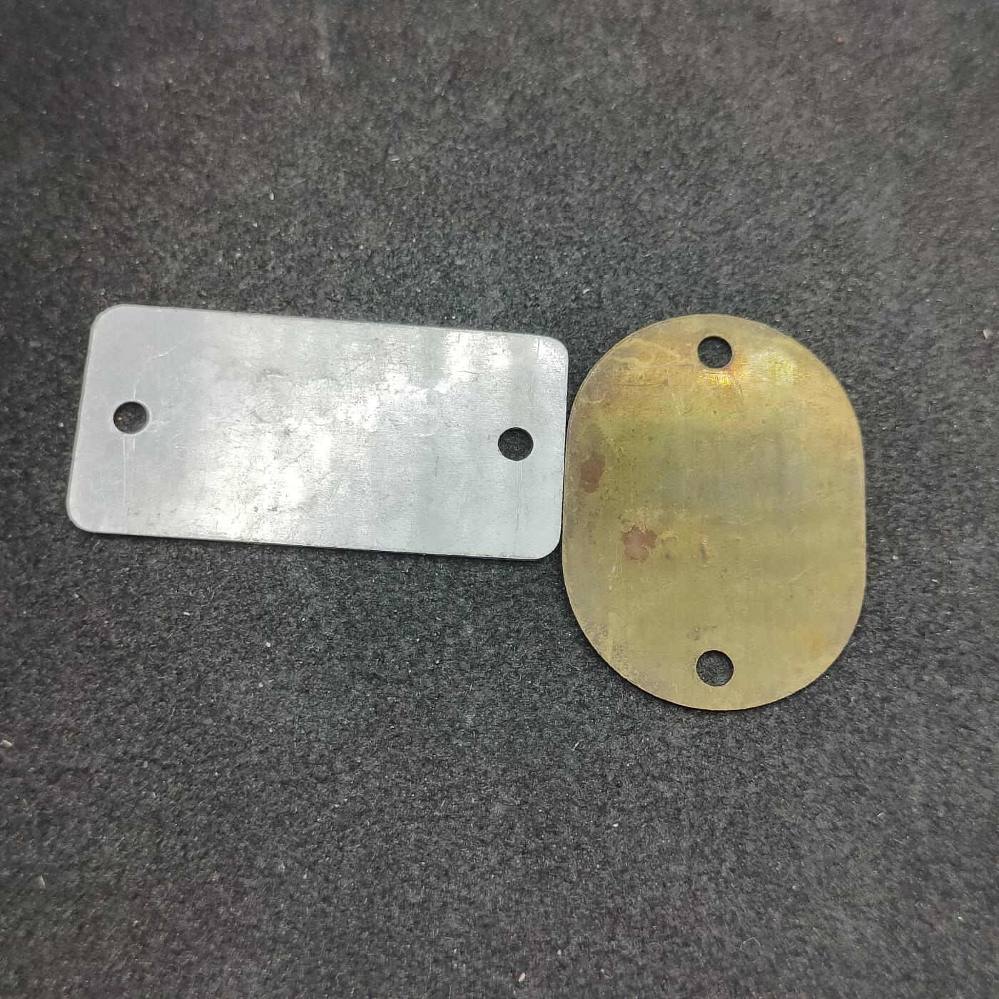 全场0元起拍 第166期 咸鱼国勋章拍卖专场 6月19日（周三）下午6：00开始 日本登录证明牌一组