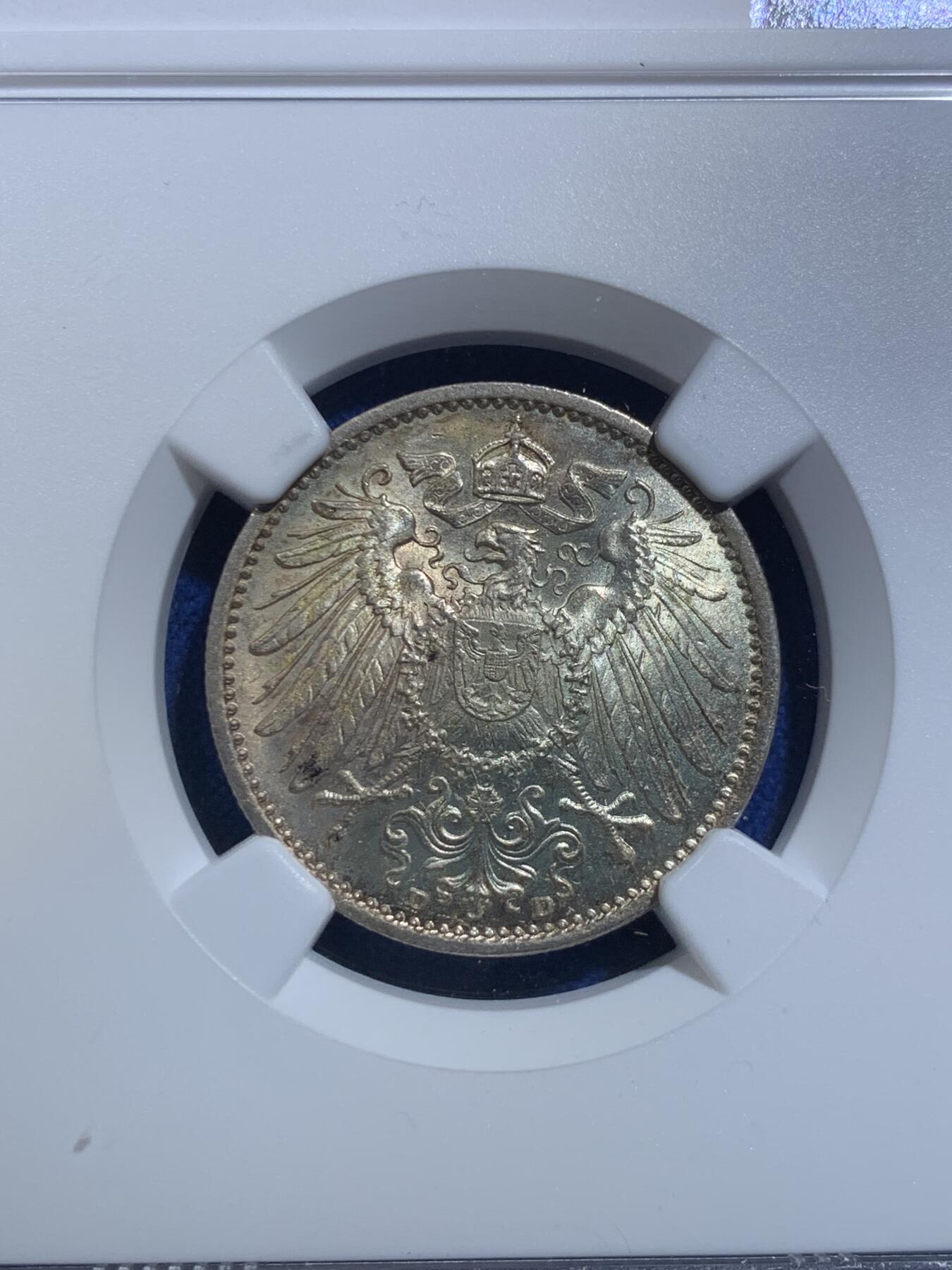 《竞宝斋》第279场- 周日，周一 ，周二3场连拍 （全场包邮） NGC-MS65 德国1914-D 1马克银币 转光特猛，浅黄油包浆，脱模剂依稀可见，出厂状态。
