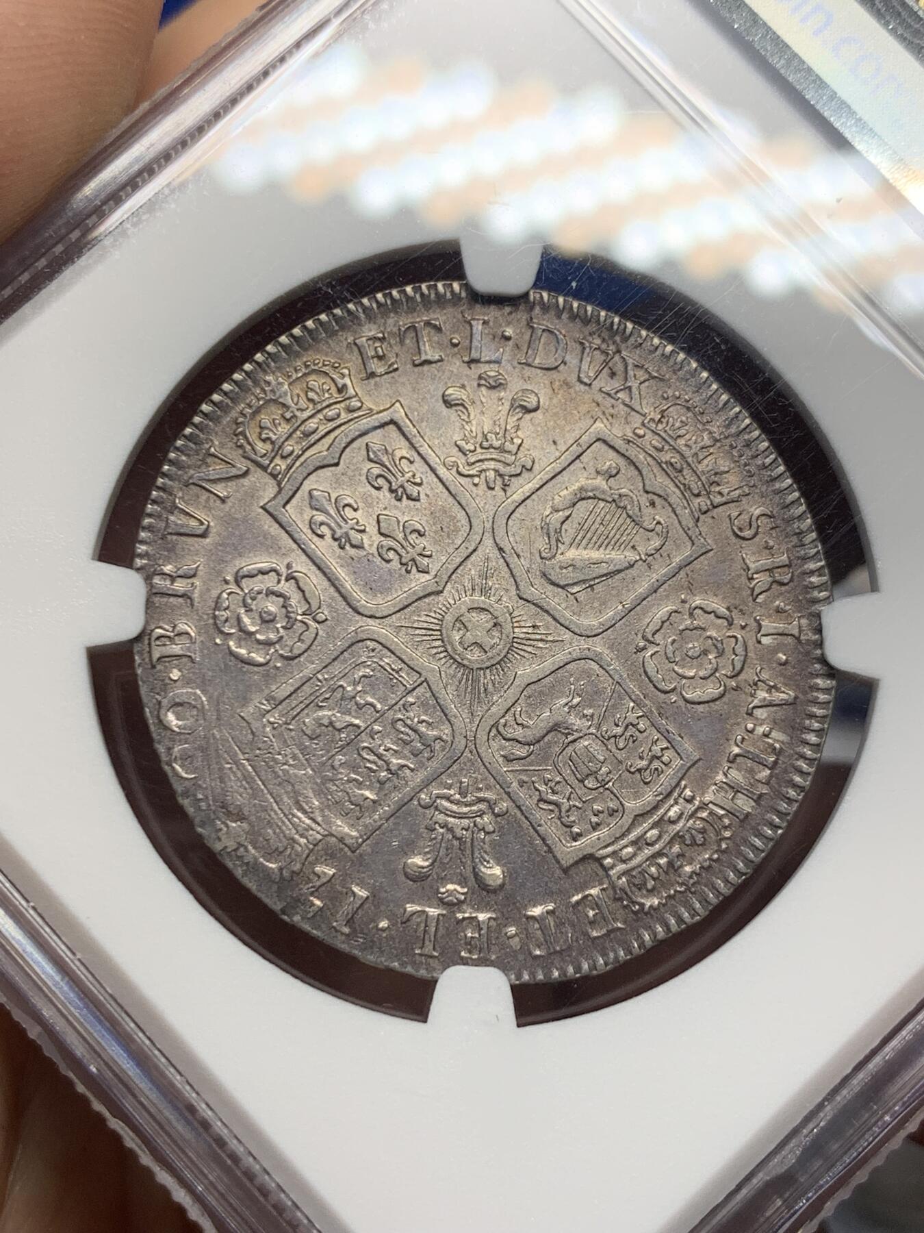 《竞宝斋》第280场- 周日，周一 ，周二3场连拍 （全场包邮） NGC XF45 英国1720乔治一世半克朗银币 克劳斯目录书中原物 克书XF品相定价1125美元 最新同分成交价接近2000美元 极其稀少的品种