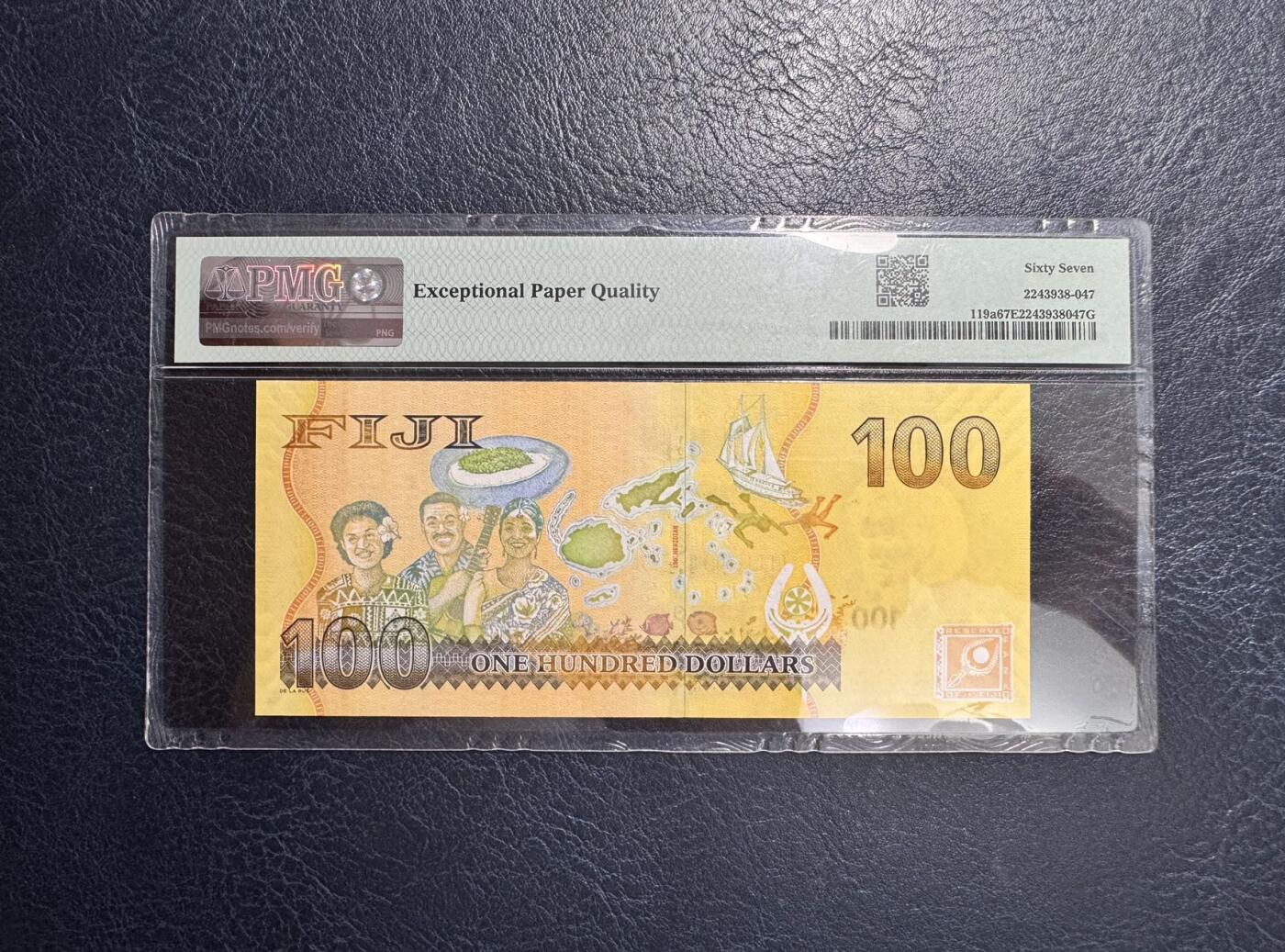 收藏联盟Quantum Auction 第354期拍卖  斐济群岛ND (2013)年100元首发FFA冠千位号 PMG67 号码无4
