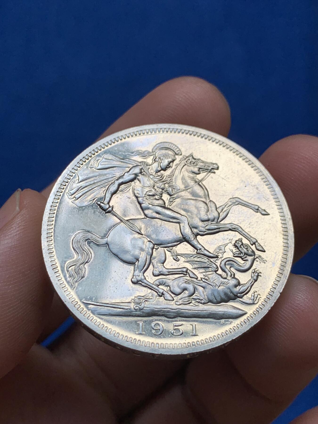 《竞宝斋》第280场- 周日，周一 ，周二3场连拍 （全场包邮） 英国 最后的 镍马剑 1951 红盒带证书 细节见图