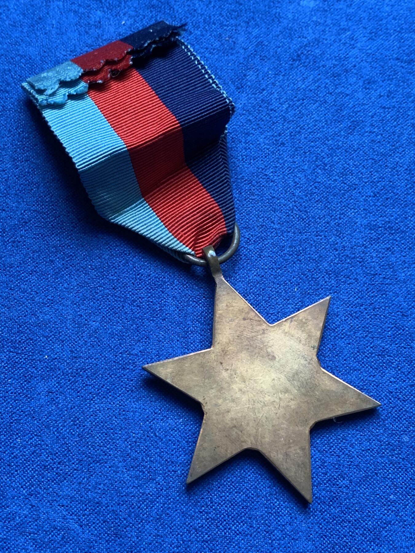 《竞宝斋》第280场- 周日，周一 ，周二3场连拍 （全场包邮） 英国1939-1945之星奖章