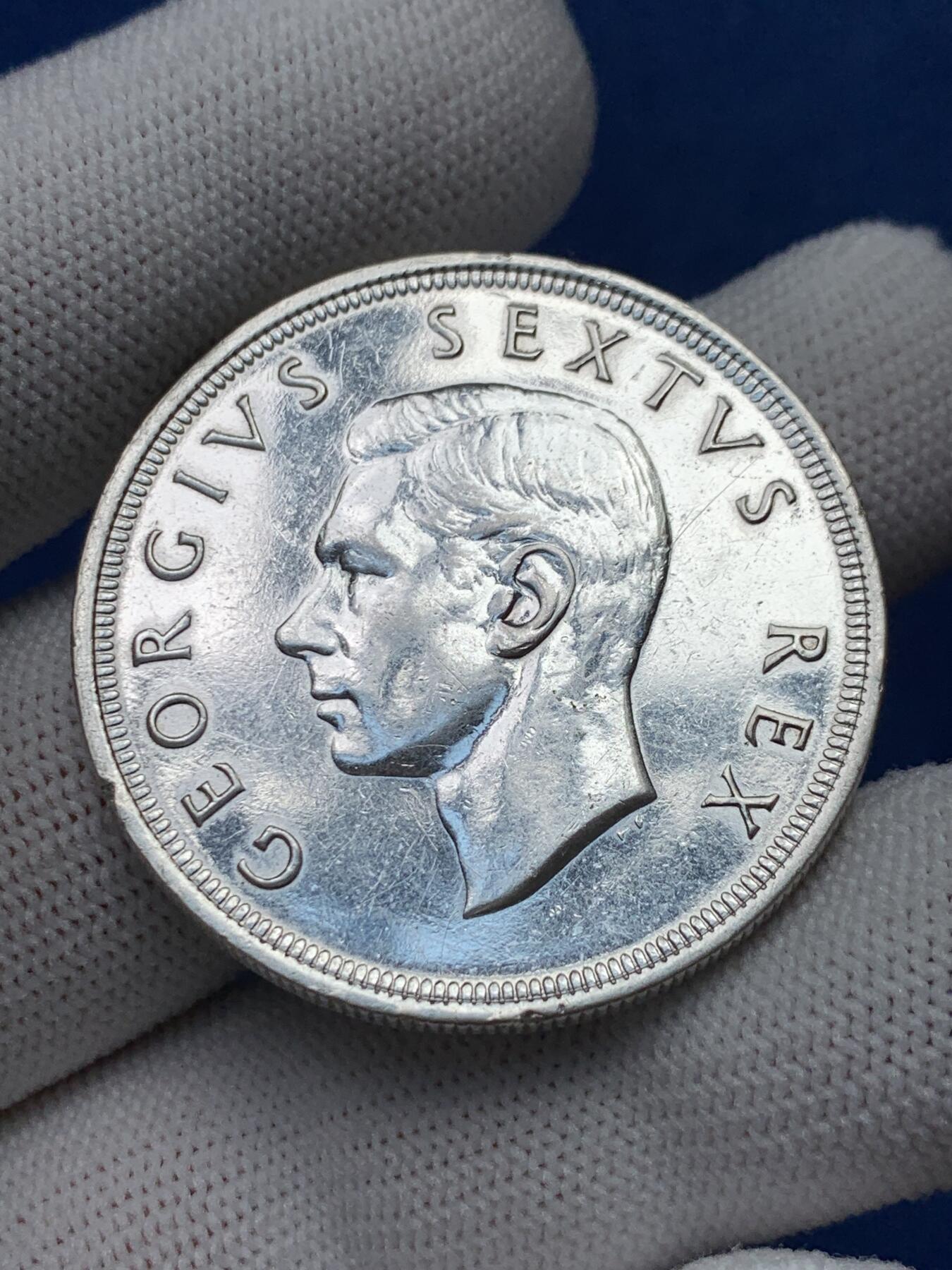 《竞宝斋》第280场- 周日，周一 ，周二3场连拍 （全场包邮） 1951年南非乔六跳羚5先令银币