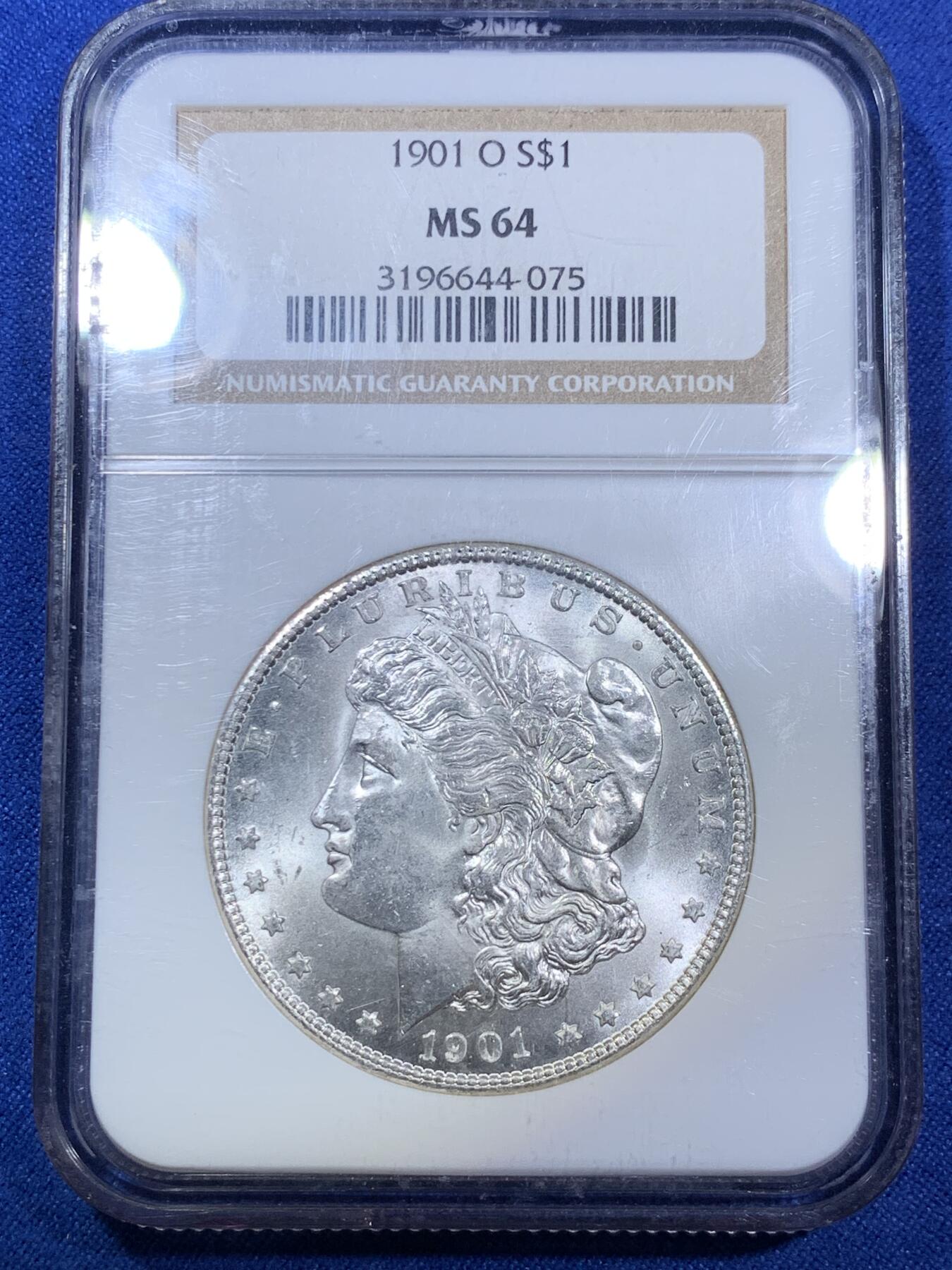 《竞宝斋》第280场- 周日，周一 ，周二3场连拍 （全场包邮） NGC MS64 美国1901年摩根1美元银币 2003年前的老盒子 爆光品相 年份略少