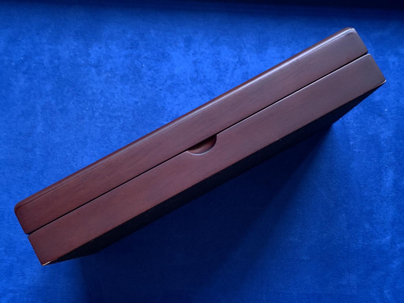 《竞宝斋》第280场- 周日，周一 ，周二3场连拍 （全场包邮） 评级币收纳盒 可放一枚评级币 细节见图