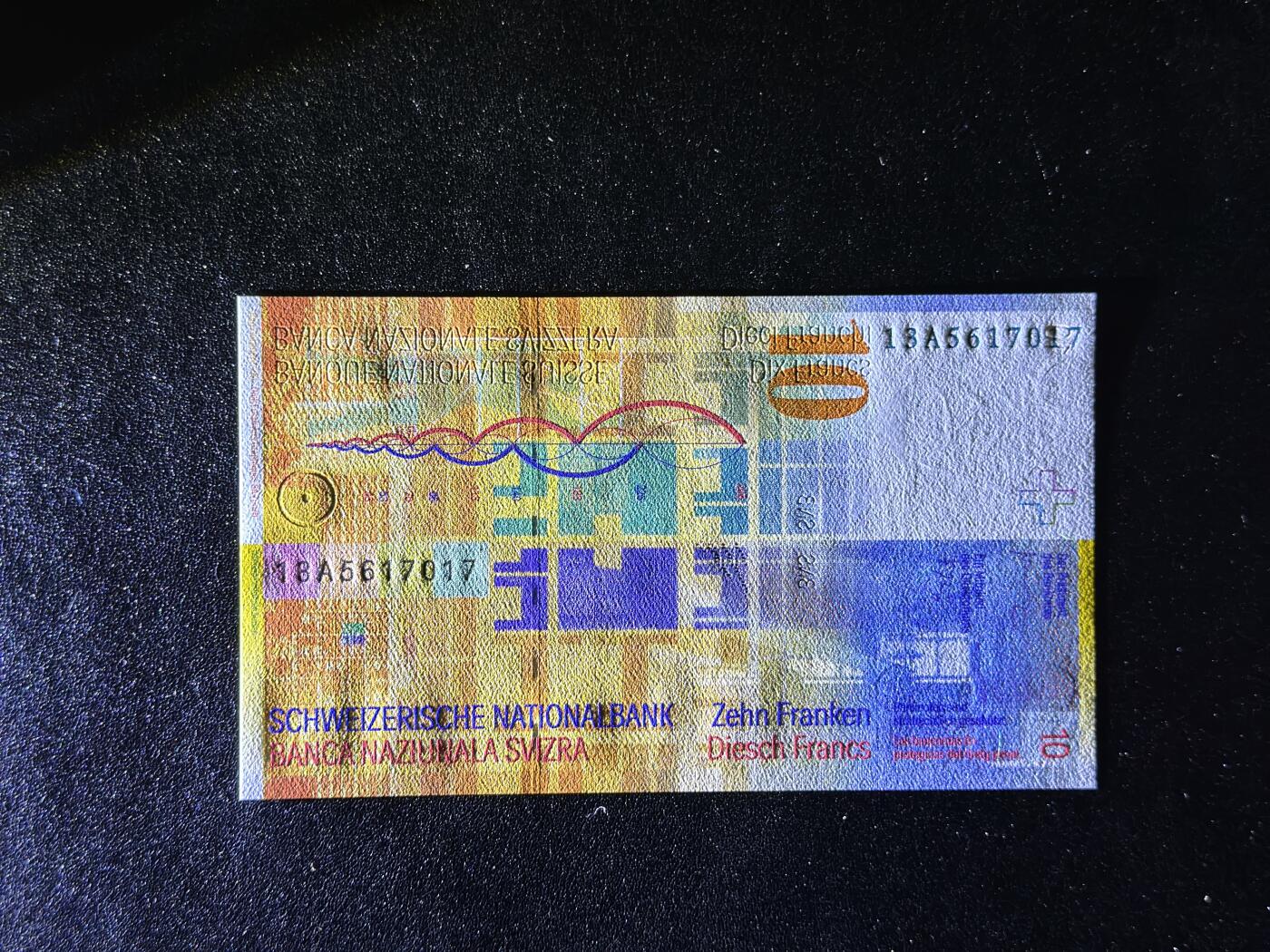 《外钞收藏家》第三百八十期（连拍第二场） 2013年瑞士10法郎 首发A冠 全新UNC 