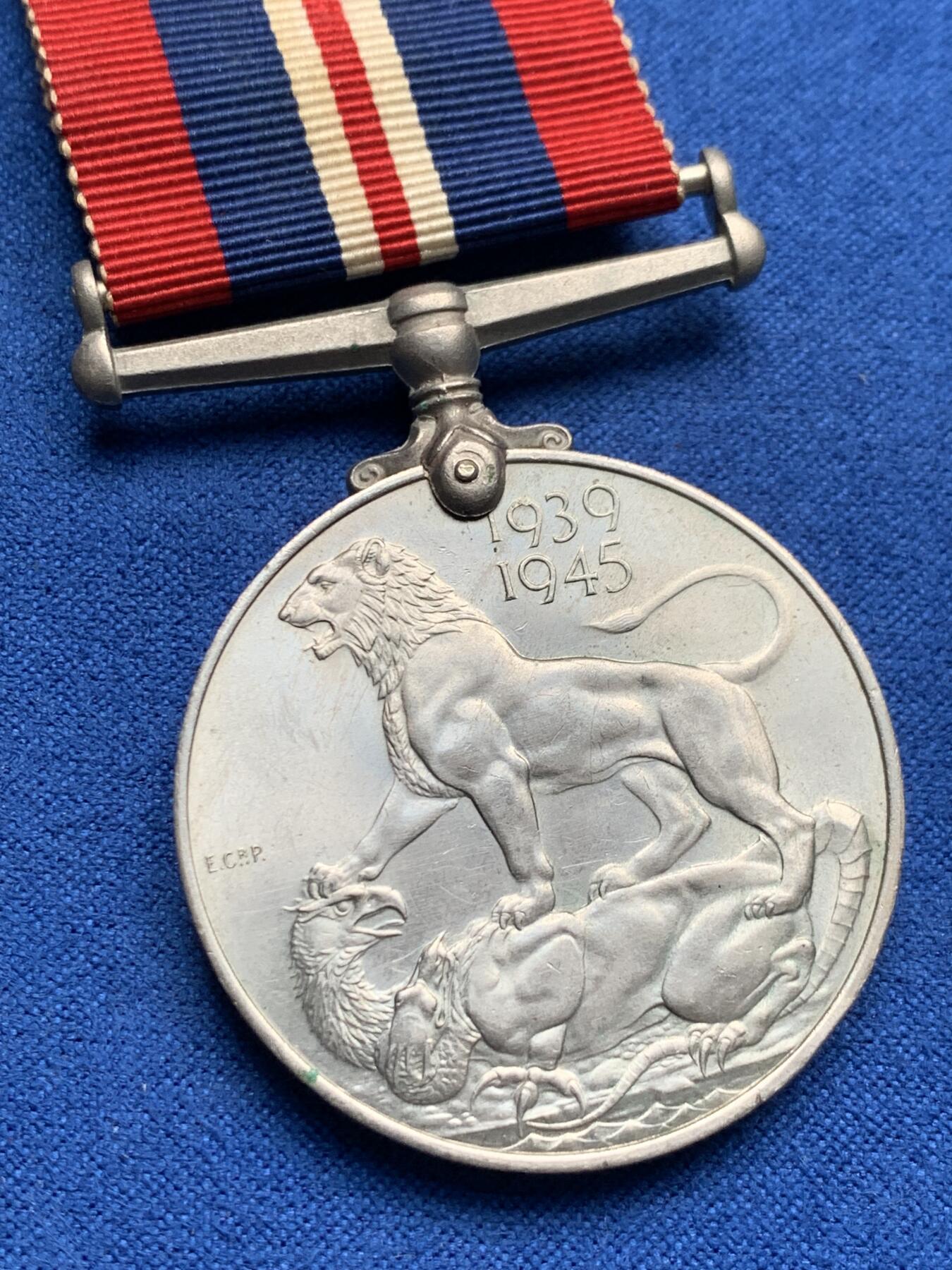 《竞宝斋》第280场- 周日，周一 ，周二3场连拍 （全场包邮） 英国1939至1945二战胜利纪念章