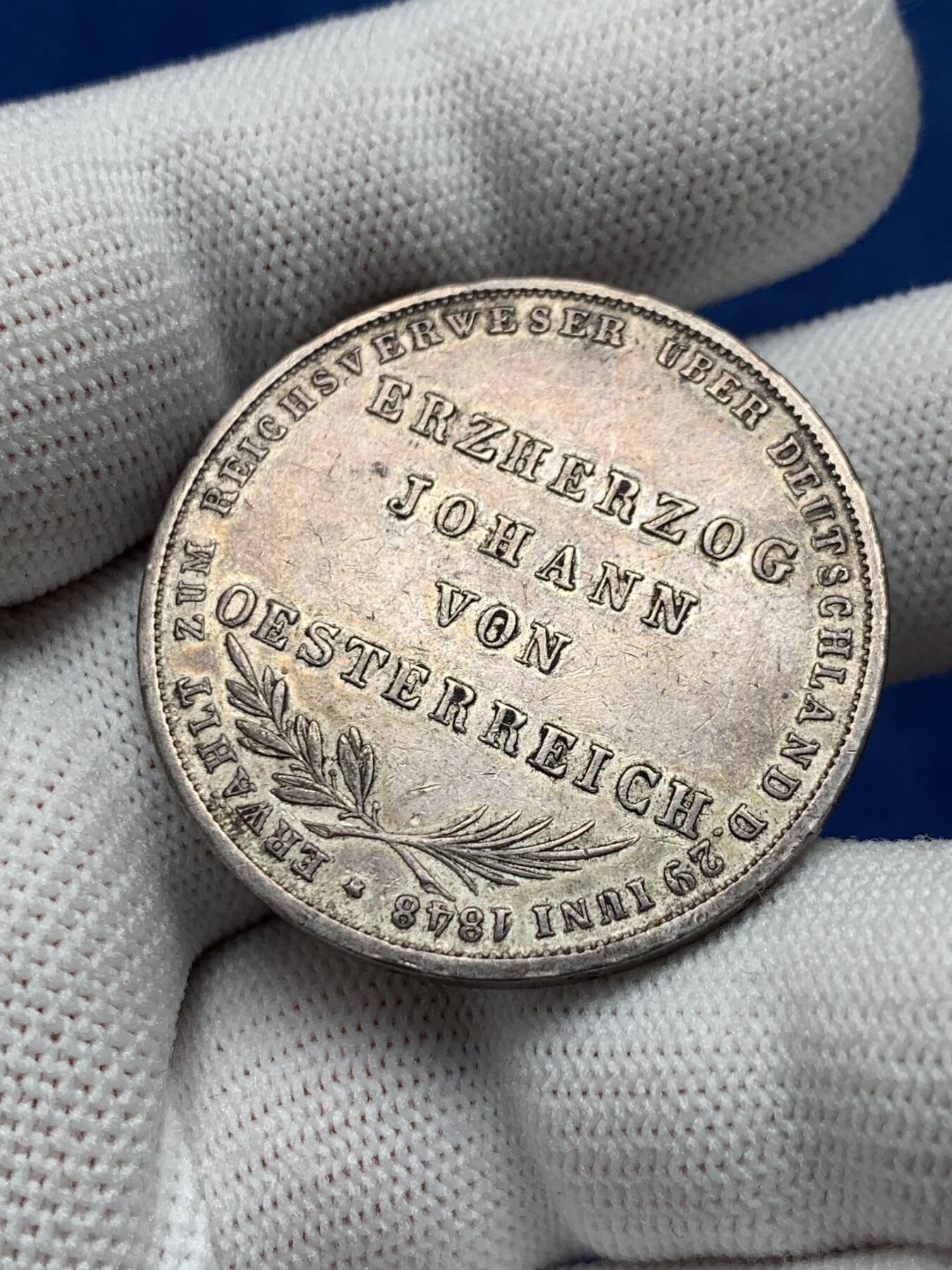 《竞宝斋》第280场- 周日，周一 ，周二3场连拍 （全场包邮） 德国1848年法兰克福双头鹰2盾银币