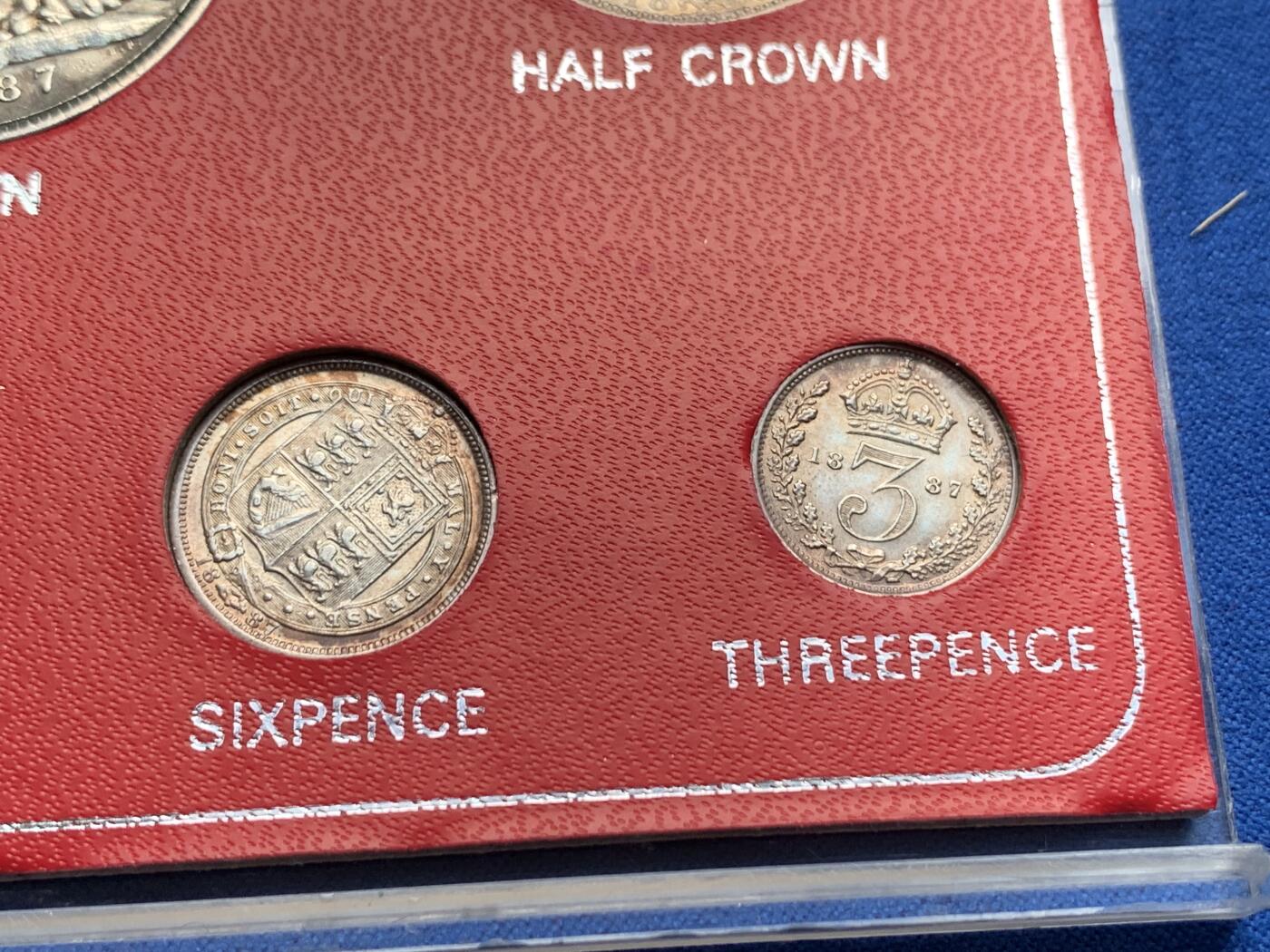 《竞宝斋》第280场- 周日，周一 ，周二3场连拍 （全场包邮） 英国1887维多利亚高冠套币 7枚装银币