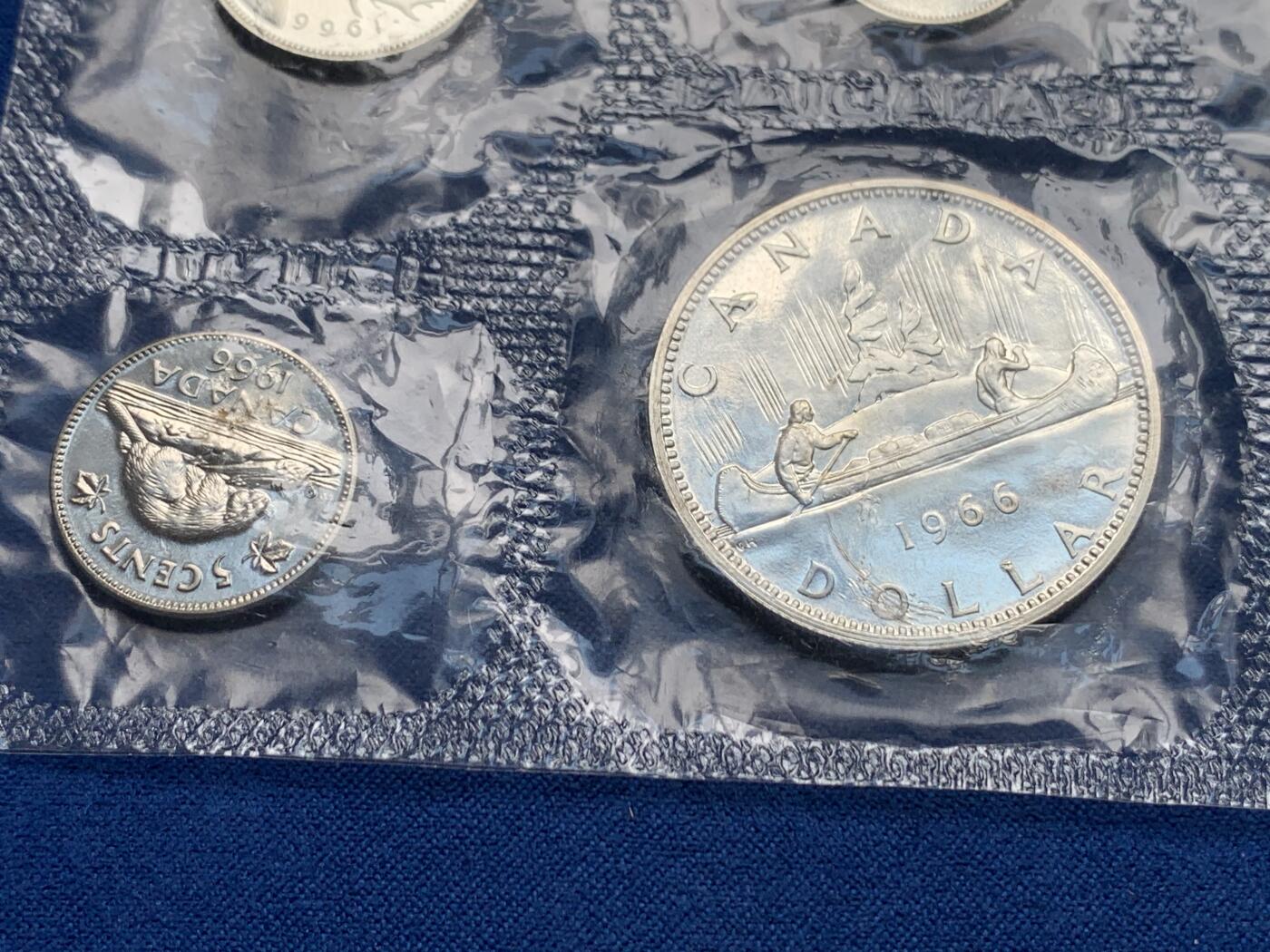 《竞宝斋》第280场- 周日，周一 ，周二3场连拍 （全场包邮） 加拿大1966年官方原封全套6枚 含4枚银币 性价比高