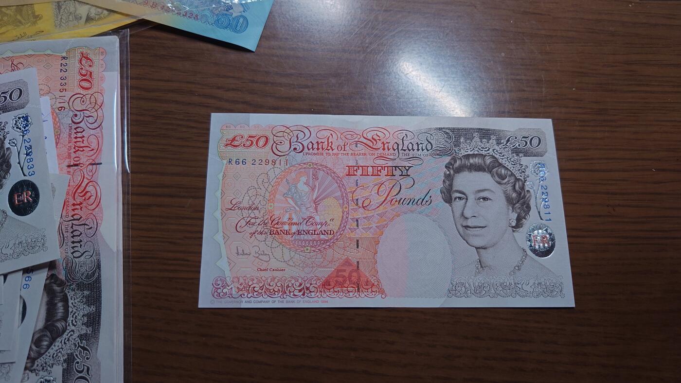 【六点40刚有新增30项】精选微拍第114期暨2024年第25期  新品到货 1994年英国E序列50镑 全新绝品无47尾号811