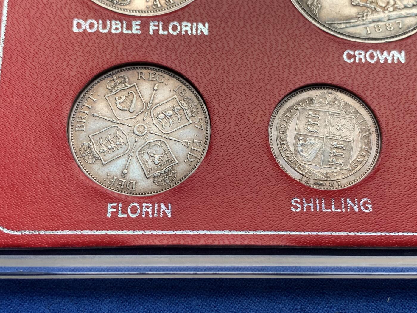 《竞宝斋》第280场- 周日，周一 ，周二3场连拍 （全场包邮） 英国1887维多利亚高冠套币 7枚装银币