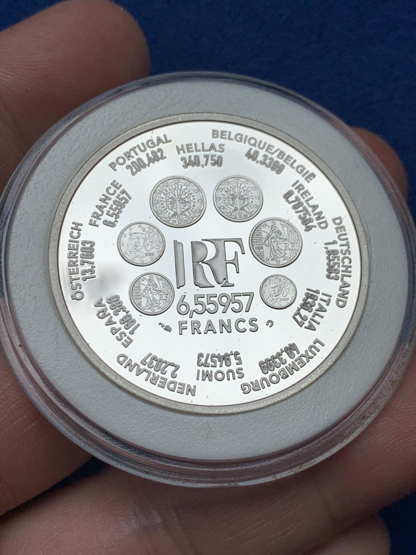 《竞宝斋》第280场- 周日，周一 ，周二3场连拍 （全场包邮） 法国2000年欧洲女神肖像 6.55957法郎精制银币 状态不错