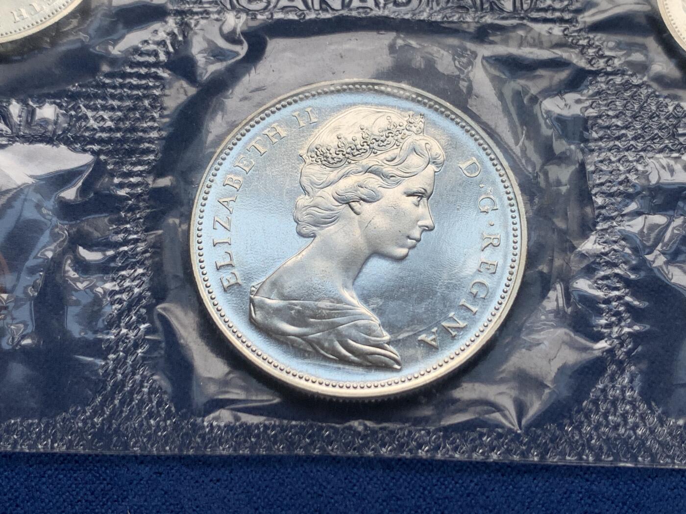 《竞宝斋》第280场- 周日，周一 ，周二3场连拍 （全场包邮） 加拿大1966年官方原封全套6枚 含4枚银币 性价比高