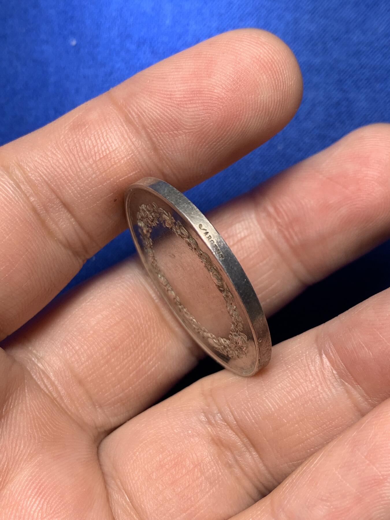 《竞宝斋》第281场- 周日，周一 ，周二3场连拍 （全场包邮） 法国婚礼银章 直径30.5mm 重12克 丰饶角边铭