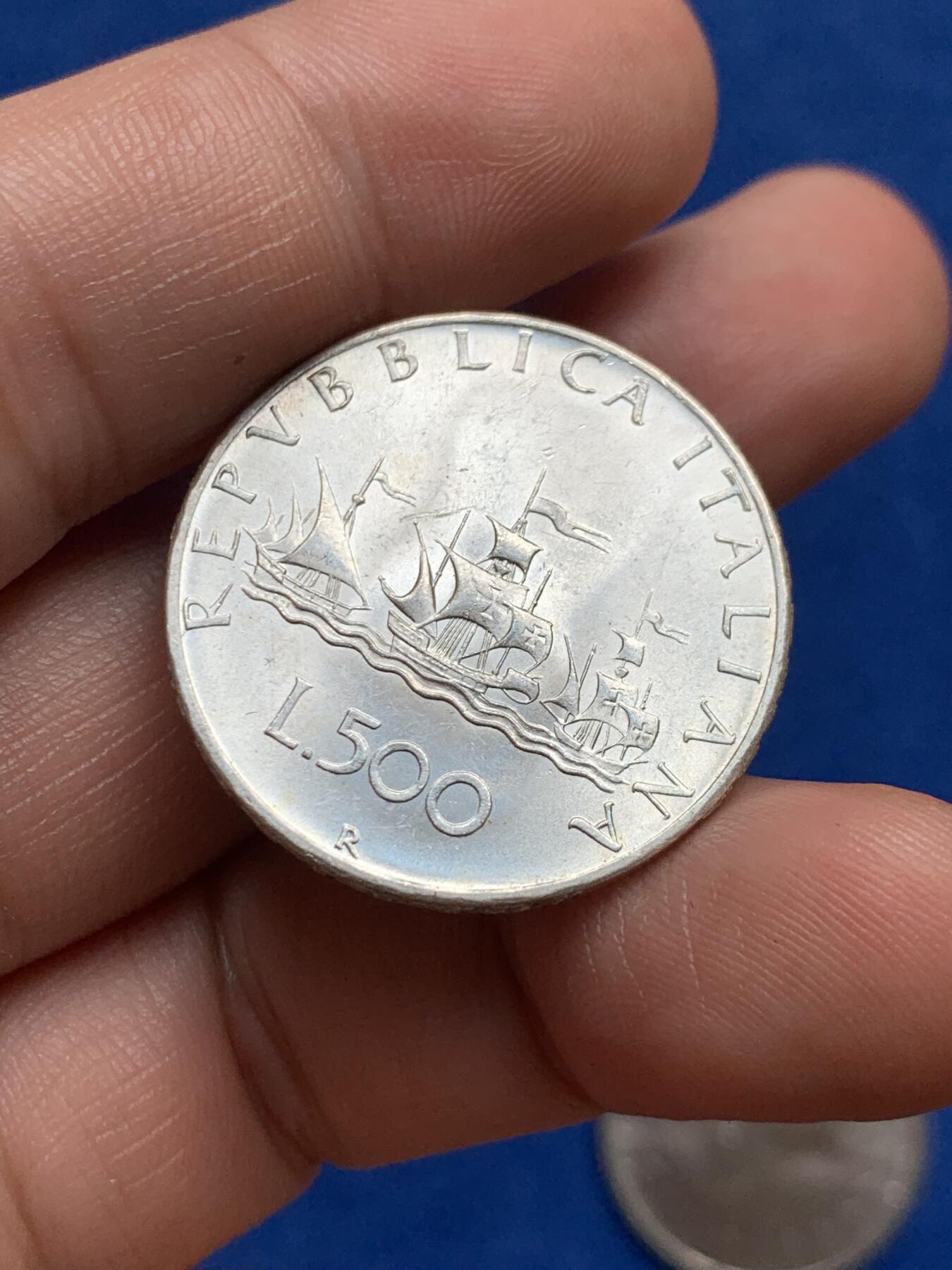 《竞宝斋》第280场- 周日，周一 ，周二3场连拍 （全场包邮） 两枚一组 意大利1965年+1966年美女帆船500里拉银币