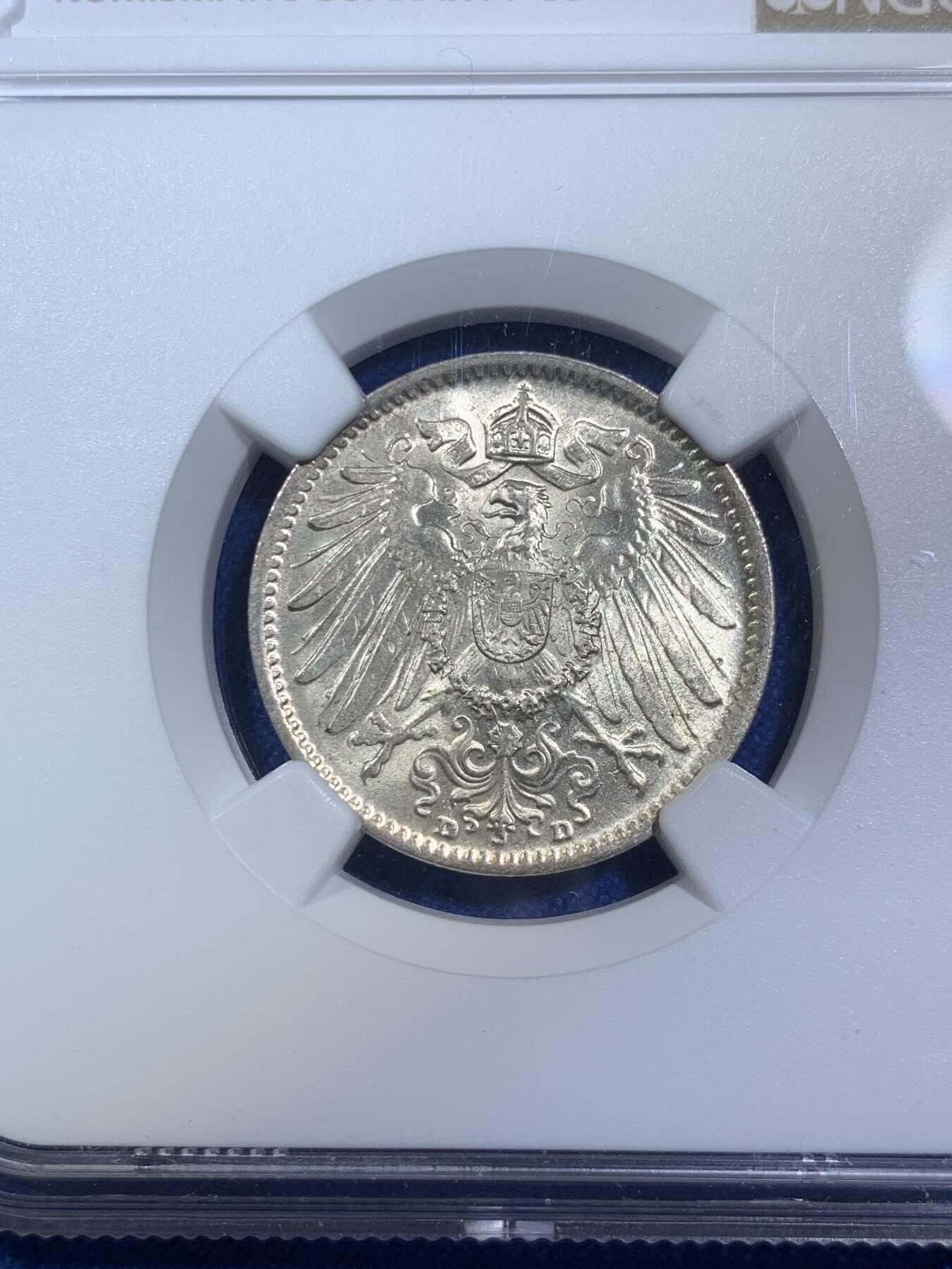 《竞宝斋》第280场- 周日，周一 ，周二3场连拍 （全场包邮） NGC MS66 德国1914-D 1马克银币 高分 宛若初铸，光晕流转没有丝毫阻碍，深打德意志鹰栩栩如生，黄油包浆自然生动无可挑剔。