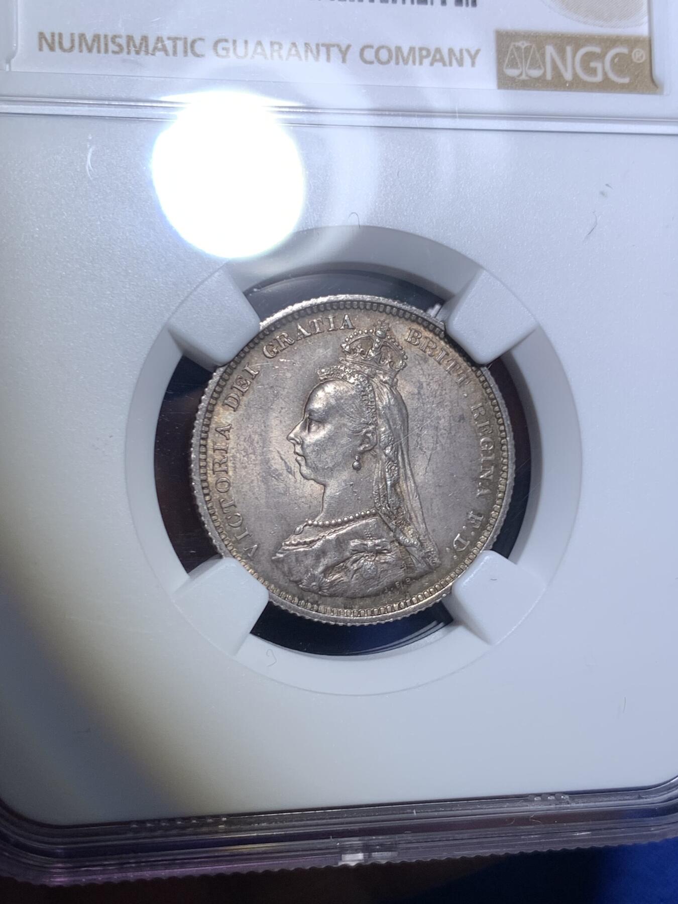 《竞宝斋》第280场- 周日，周一 ，周二3场连拍 （全场包邮） NGC MS63 英国1887年维多利亚1先令银币 原光