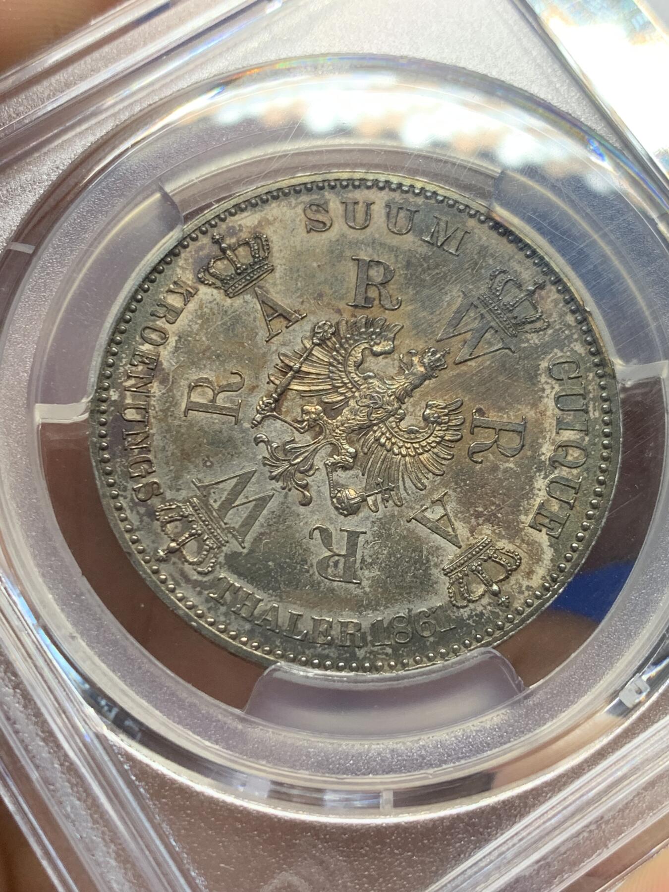 《竞宝斋》第280场- 周日，周一 ，周二3场连拍 （全场包邮） PCGS MS63 德国普鲁士1861年威廉一世经典毛衣泰勒银币 发行量虽然不少 但高分好味道的极其稀少 原汁原味欧洲百年老彩包浆