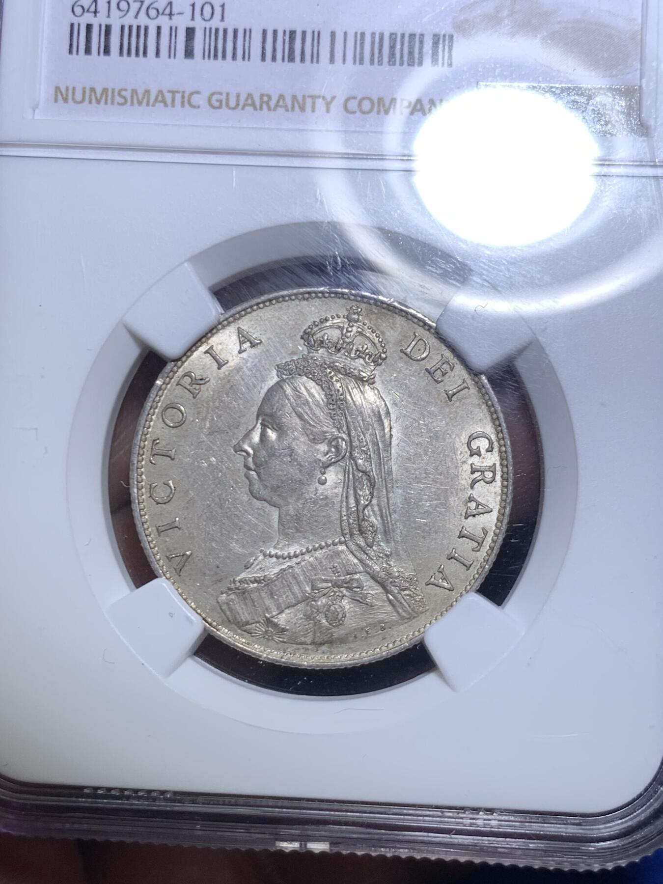 《竞宝斋》第280场- 周日，周一 ，周二3场连拍 （全场包邮） NGC MS62 英国1887年维多利亚1弗洛林银币 原味漂亮