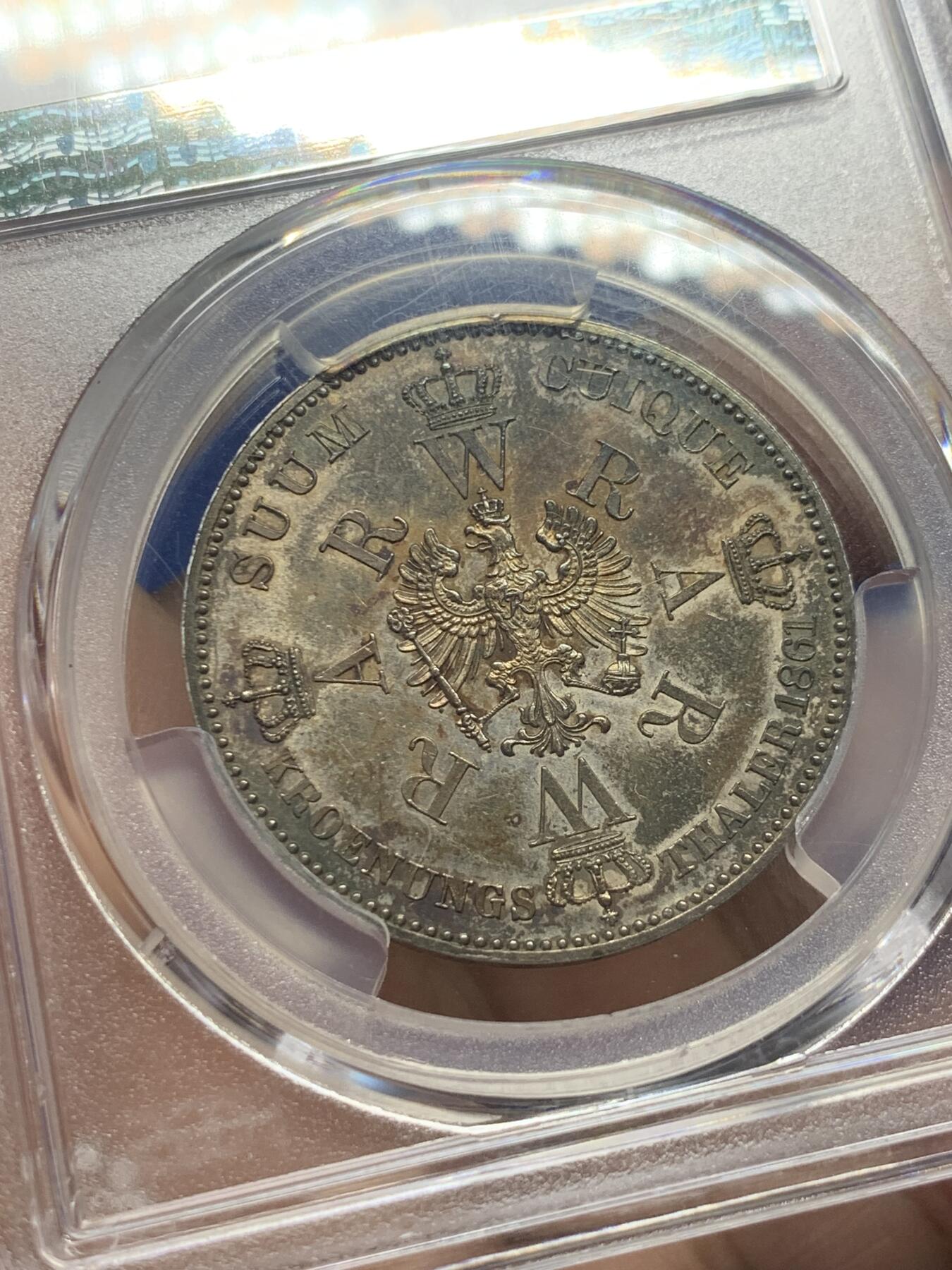 《竞宝斋》第280场- 周日，周一 ，周二3场连拍 （全场包邮） PCGS MS63 德国普鲁士1861年威廉一世经典毛衣泰勒银币 发行量虽然不少 但高分好味道的极其稀少 原汁原味欧洲百年老彩包浆