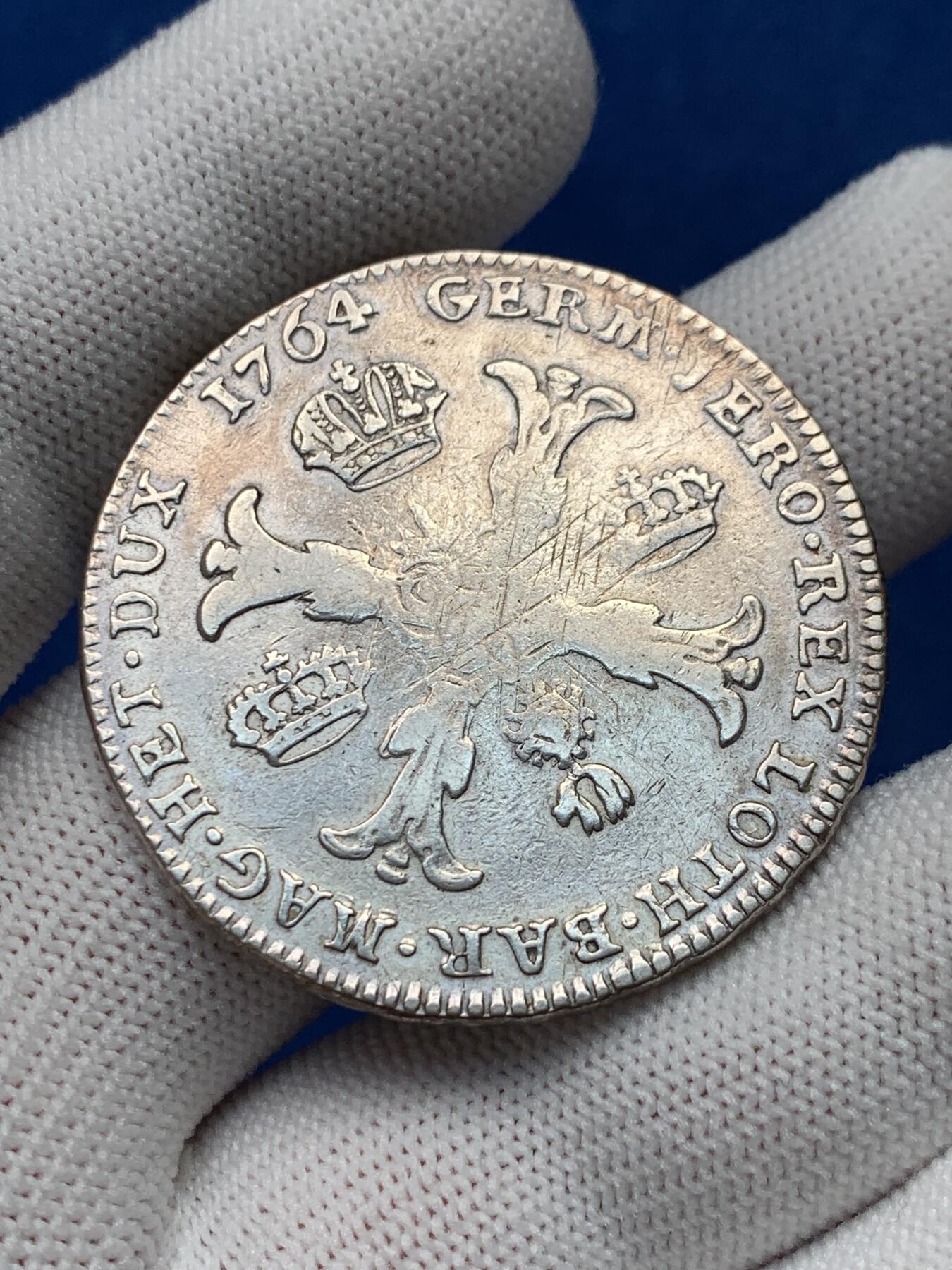 《竞宝斋》第280场- 周日，周一 ，周二3场连拍 （全场包邮） 1764年奥属尼德兰1泰勒 少见版别 铭文是大奶妈老公弗朗茨 常见的奥属尼德兰是大奶妈版 细节见图