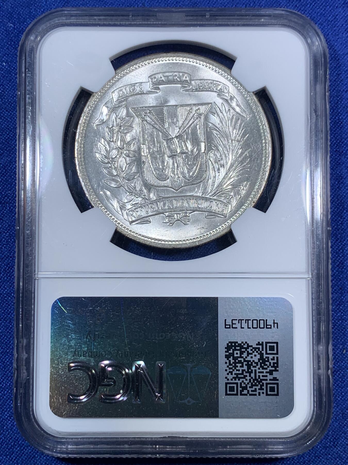 《竞宝斋》第280场- 周日，周一 ，周二3场连拍 （全场包邮） NGC MS62 1952年多米尼加1比索银币 热门拉美币 银霜光 有些低评