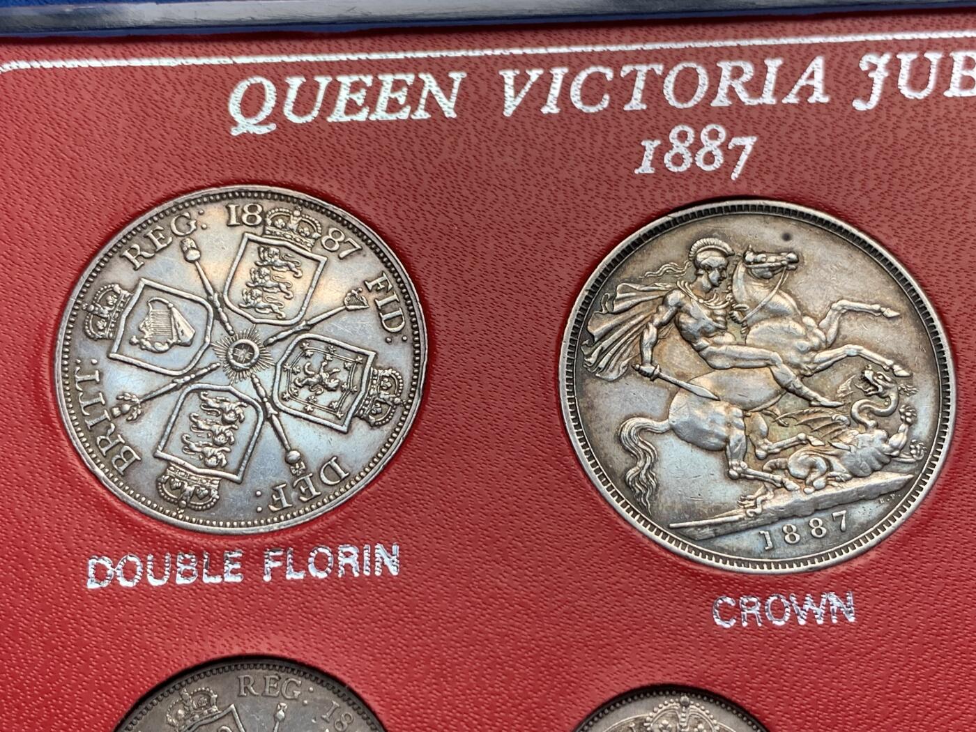 《竞宝斋》第280场- 周日，周一 ，周二3场连拍 （全场包邮） 英国1887维多利亚高冠套币 7枚装银币