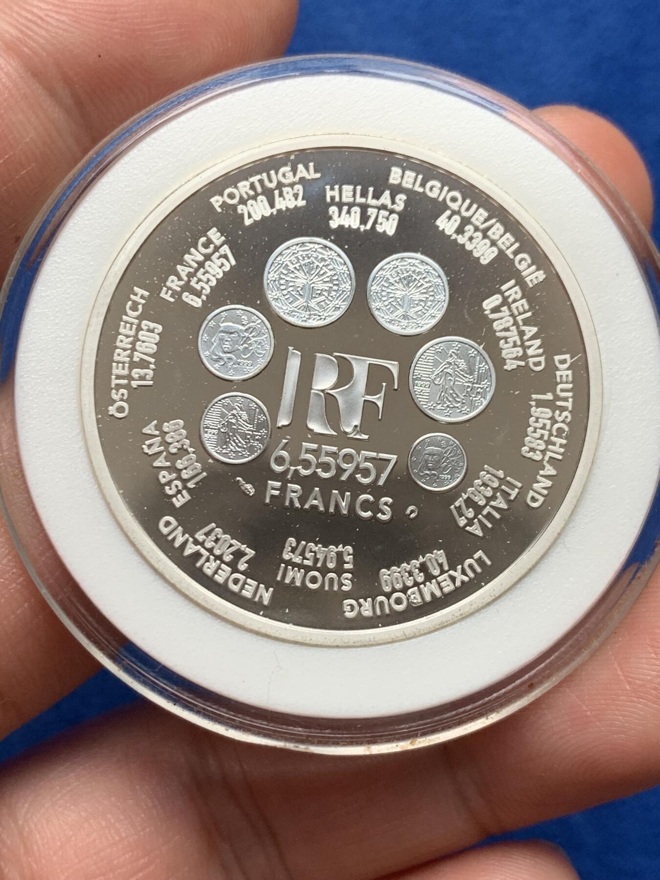 《竞宝斋》第280场- 周日，周一 ，周二3场连拍 （全场包邮） 法国2000年欧洲女神肖像 6.55957法郎精制银币 状态不错