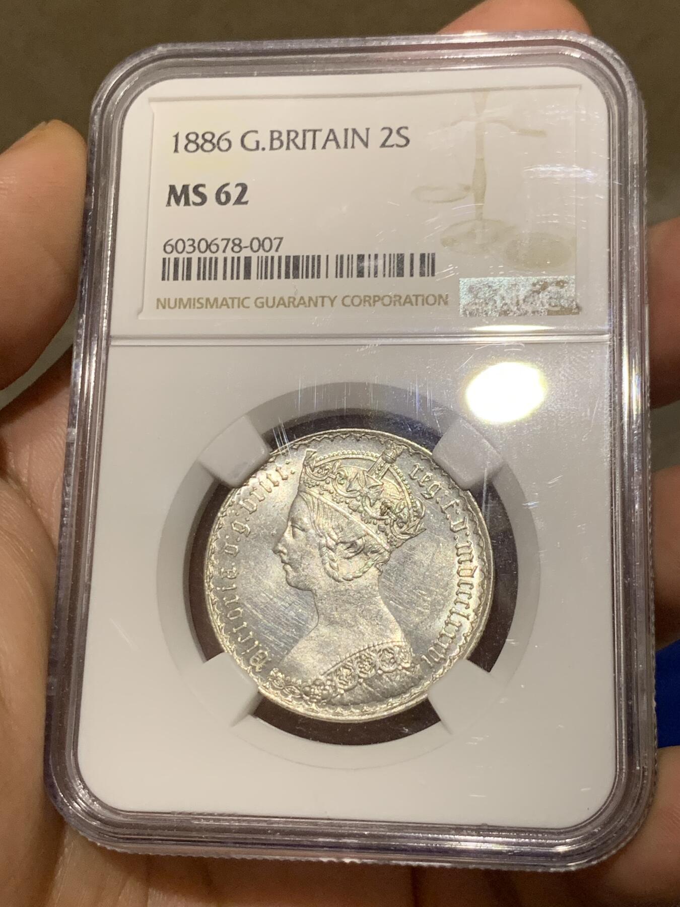 《竞宝斋》第280场- 周日，周一 ，周二3场连拍 （全场包邮） NGC MS62 英国 1886年 维多利亚女王 哥特版佛罗林 银币 PL感十足