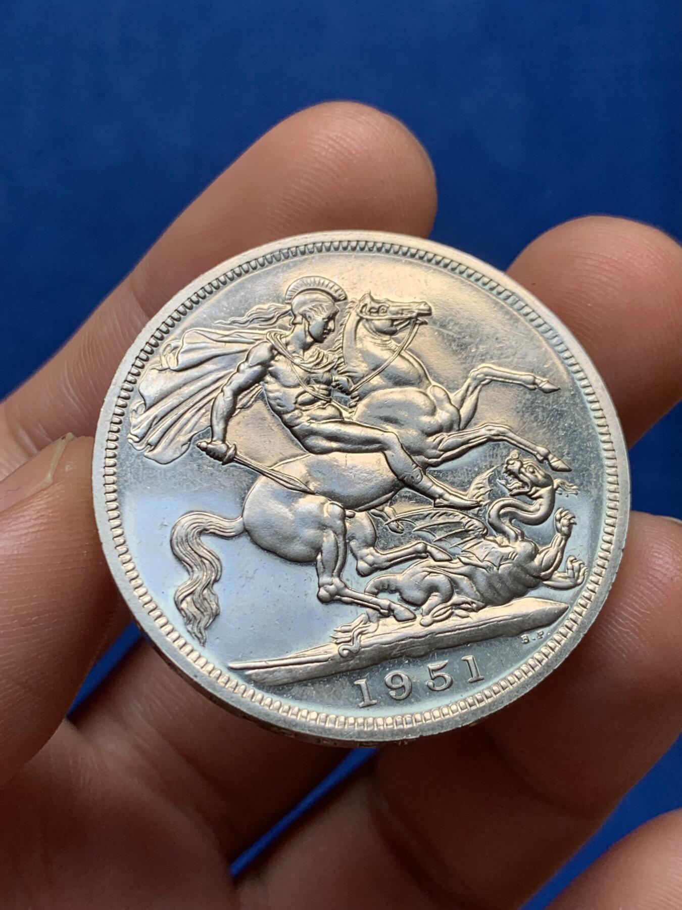 《竞宝斋》第280场- 周日，周一 ，周二3场连拍 （全场包邮） 英国 最后的 镍马剑 1951 红盒带证书 细节见图