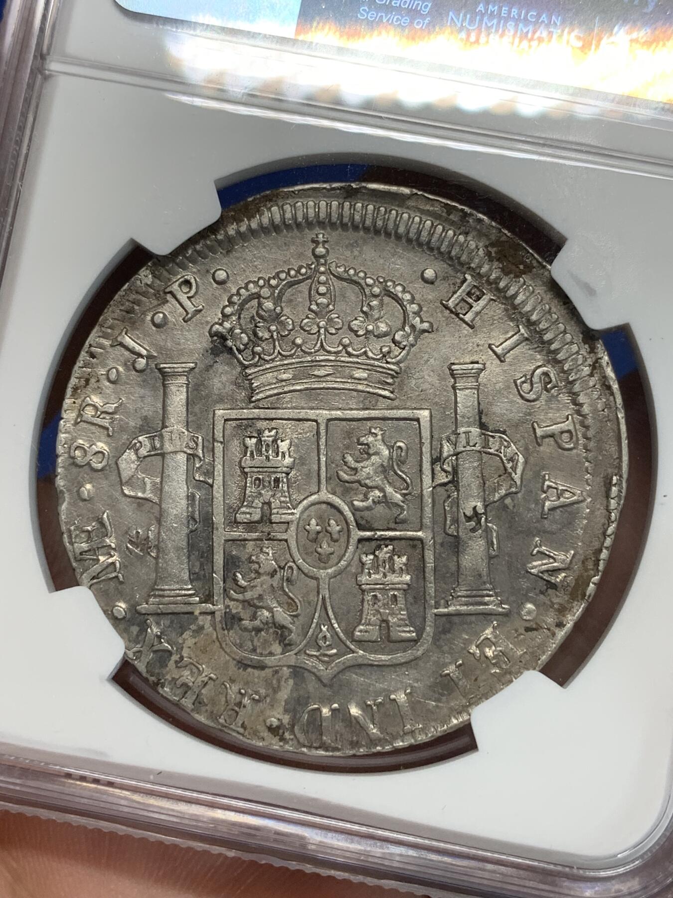 《竞宝斋》第280场- 周日，周一 ，周二3场连拍 （全场包邮） NGC XF 秘鲁1805年卡四8R双柱银币 原生态 少见的秘鲁厂 背面有造币厂错误导致的底板偏打 细节见图