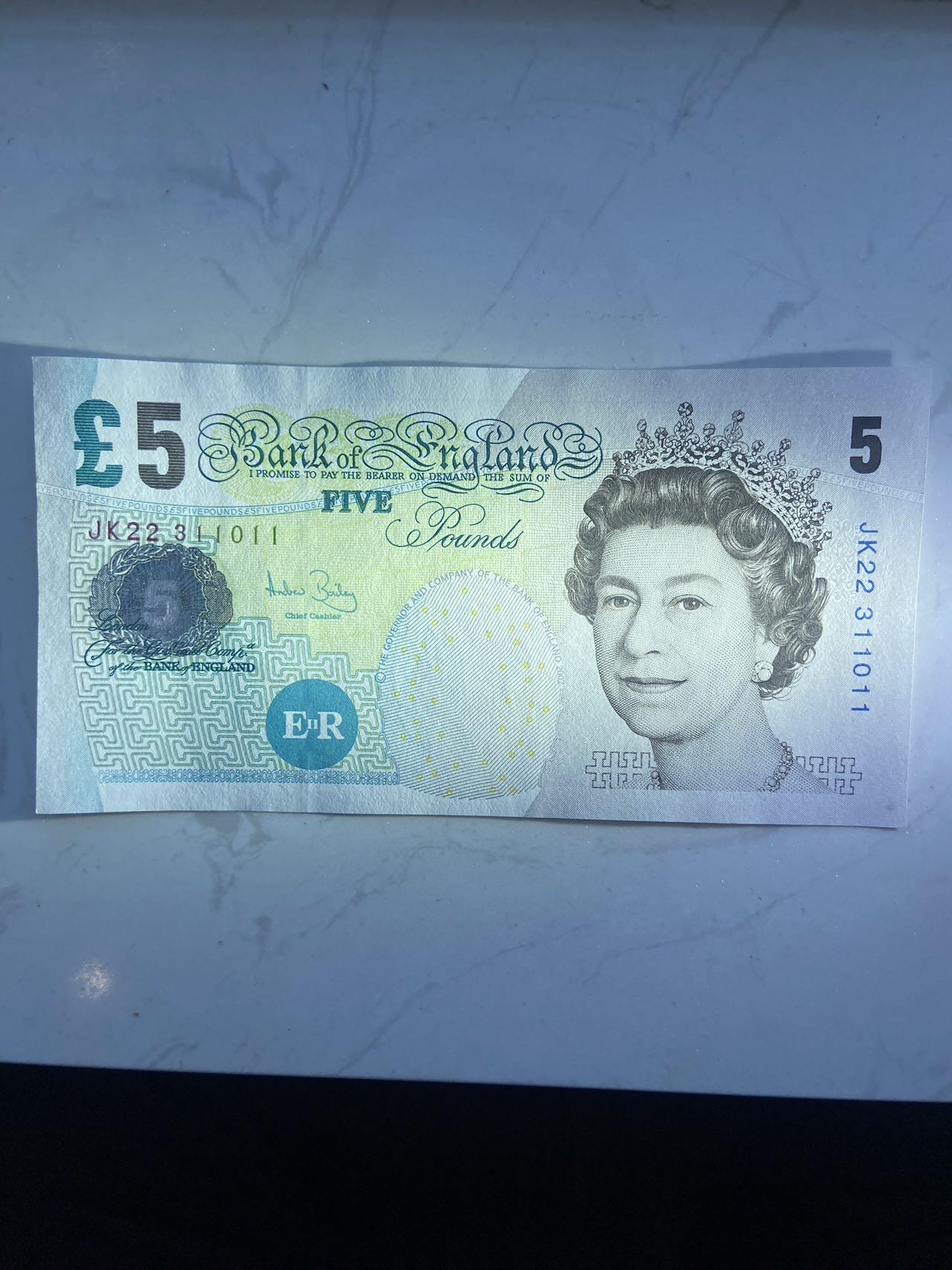 【炜奕收藏】裸钞专场第八期 英国E序列再版5磅，unc品相，全小号