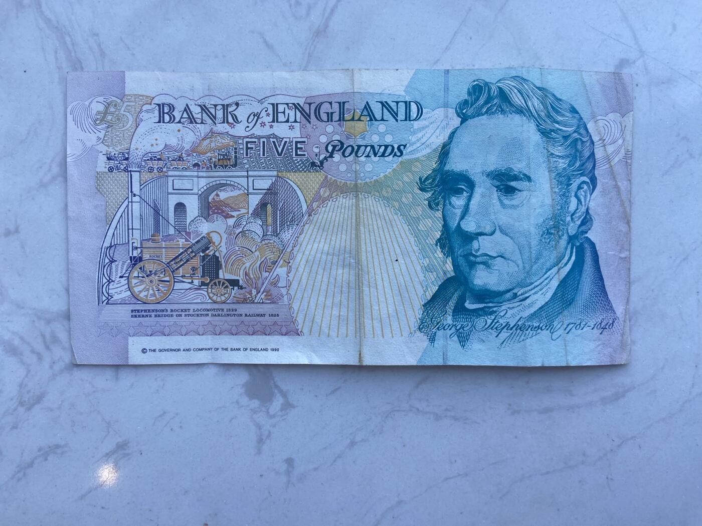 【炜奕收藏】裸钞专场第八期 英国E序列初版首签5磅，流通品相