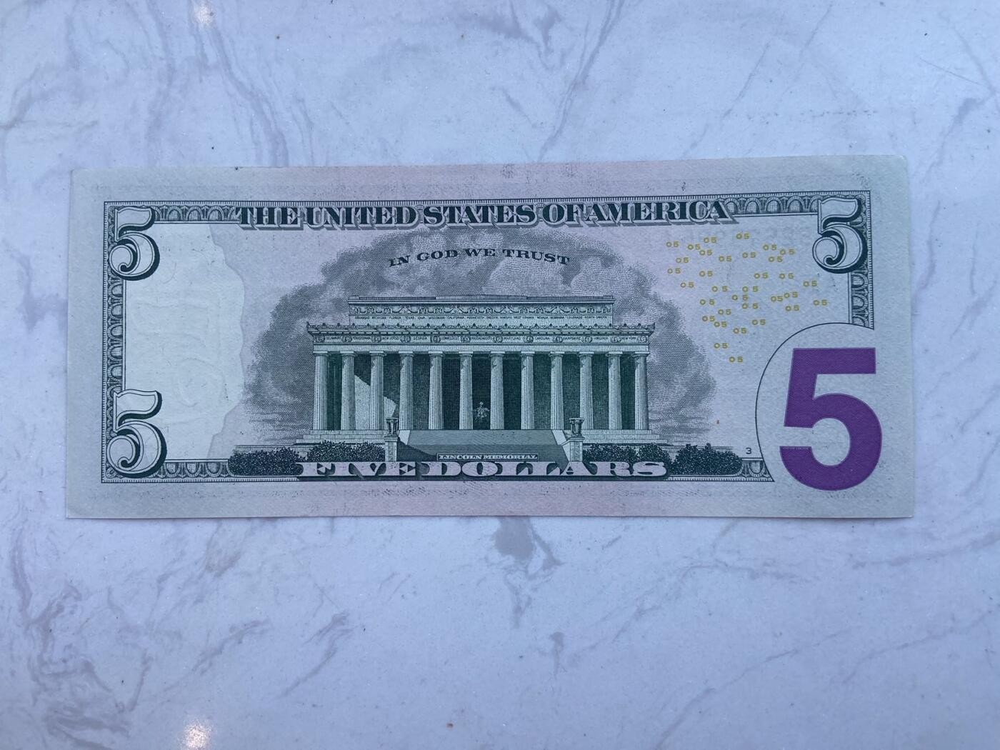 【炜奕收藏】裸钞专场第八期 美国5美元，unc-品相，轻微角钝角折