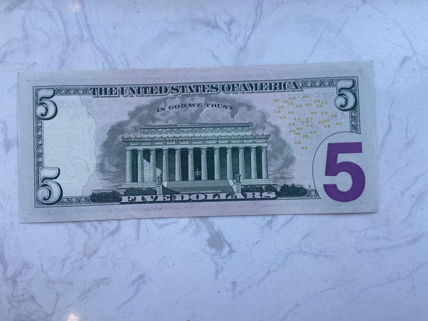 【炜奕收藏】裸钞专场第八期 美国5美元，unc-品相，轻微角钝角折