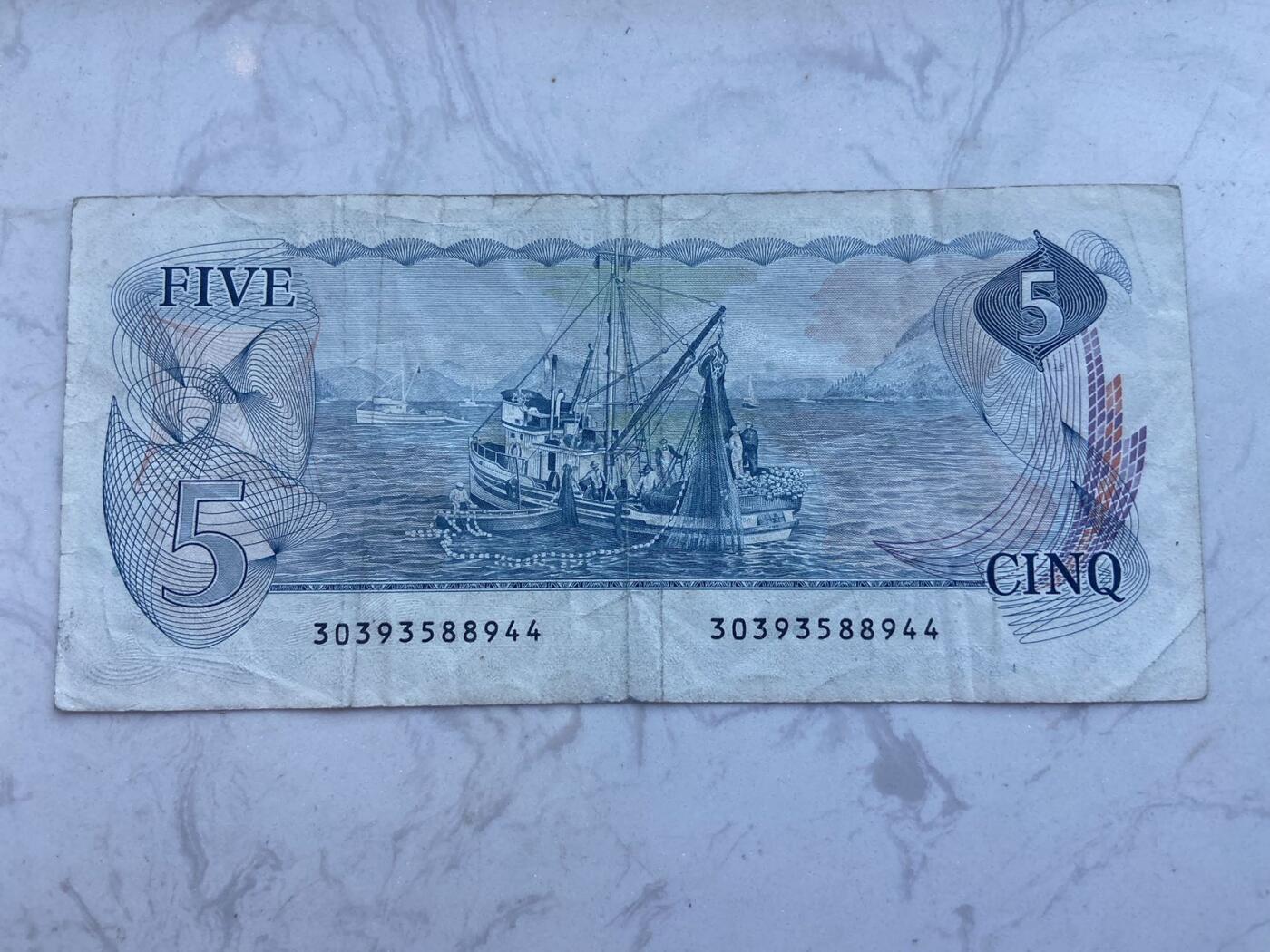 【炜奕收藏】裸钞专场第八期 1979年加拿大景版5元纸币，流通品相