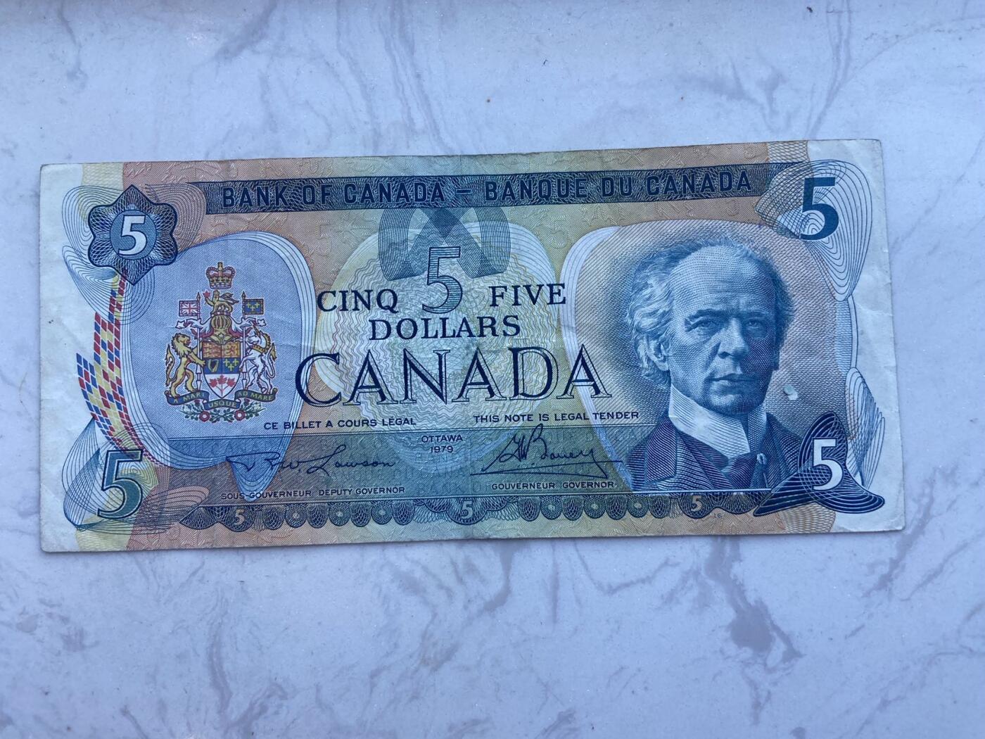 【炜奕收藏】裸钞专场第八期 1979年加拿大景版5元纸币，流通品相