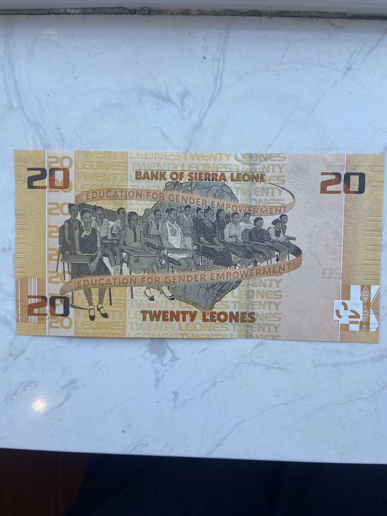 【炜奕收藏】裸钞专场第八期 塞拉利昂20利昂，unc品相
