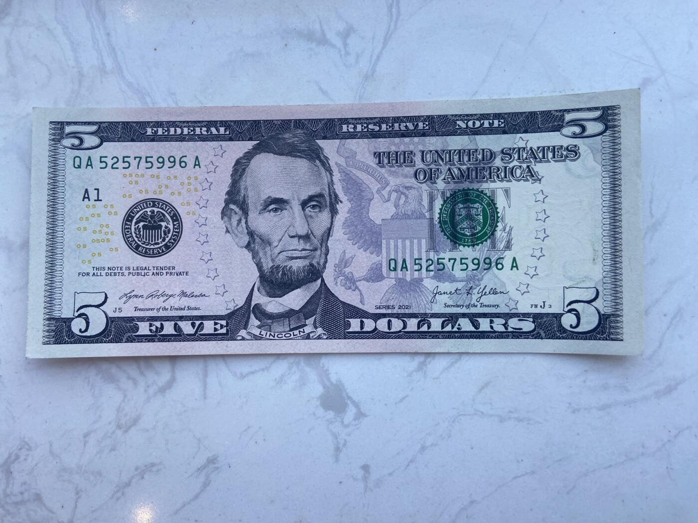 【炜奕收藏】裸钞专场第八期 美国5美元，unc-品相，轻微角钝角折