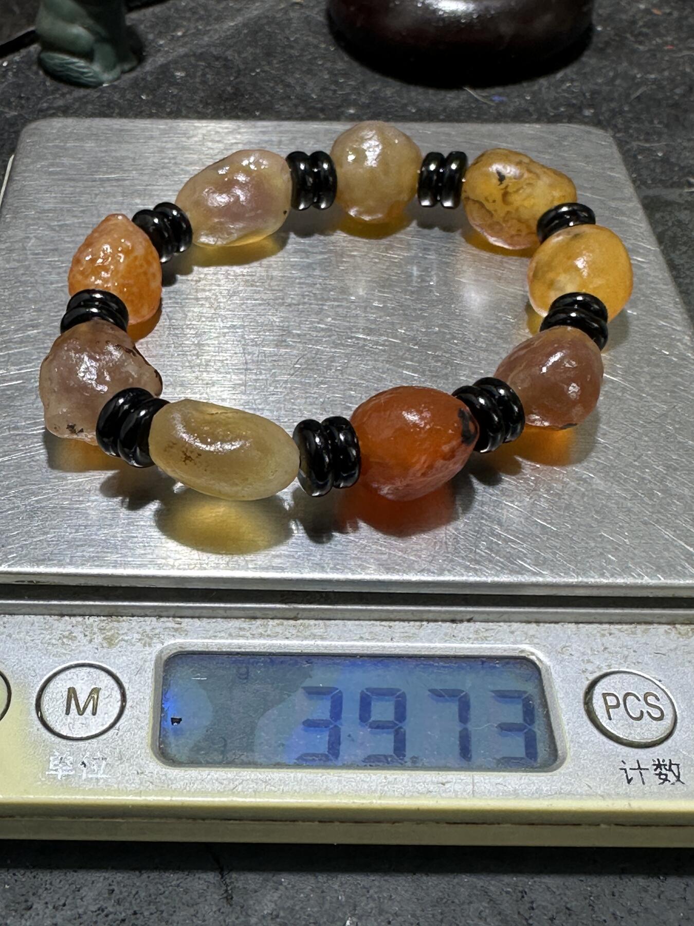 放一条福利！精美天然阿拉善戈壁糖心玛瑙原石手串一条