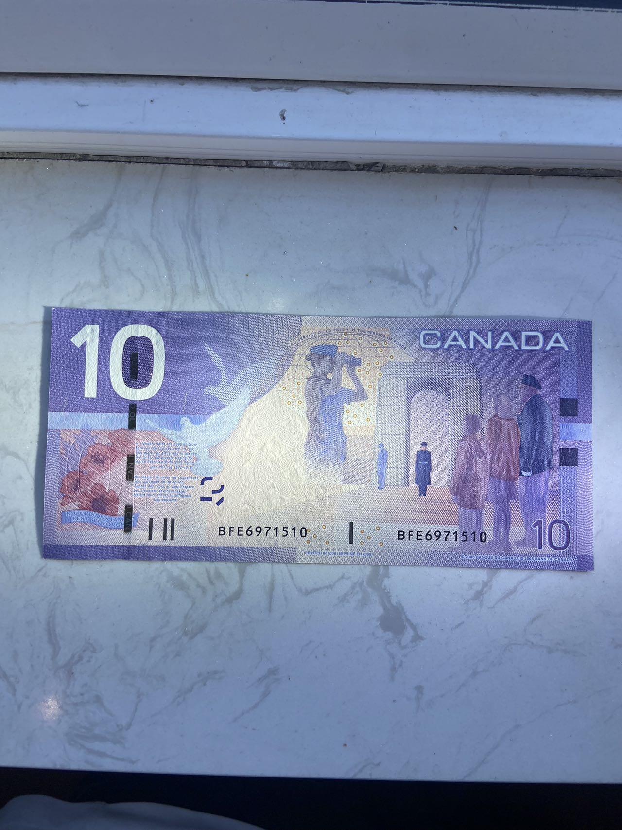【炜奕收藏】裸钞专场第八期 2008年加拿大旅版10元纸币，全息条版，unc品相
