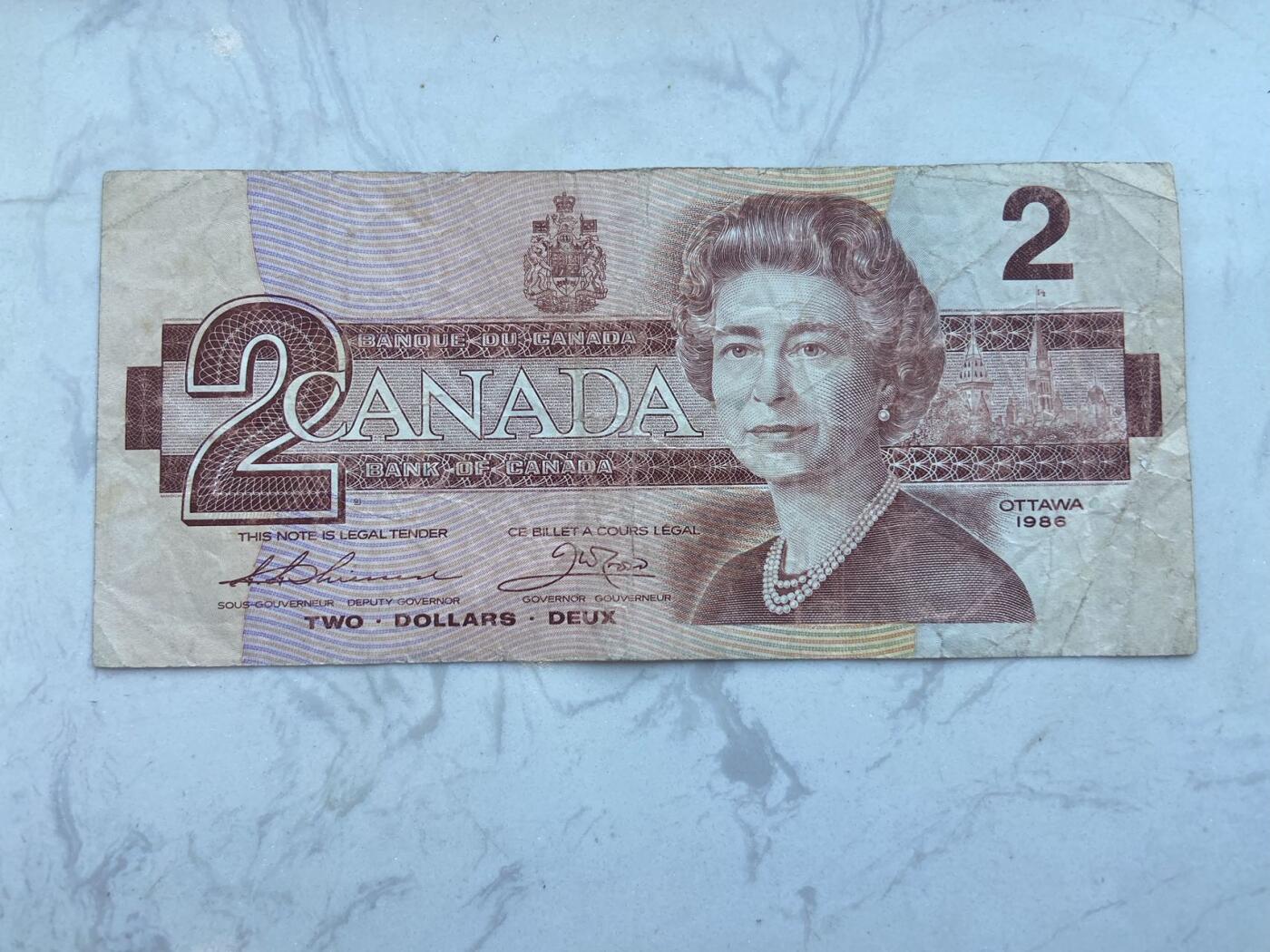 【炜奕收藏】裸钞专场第八期 1986年加拿大鸟版2元纸币，流通品相