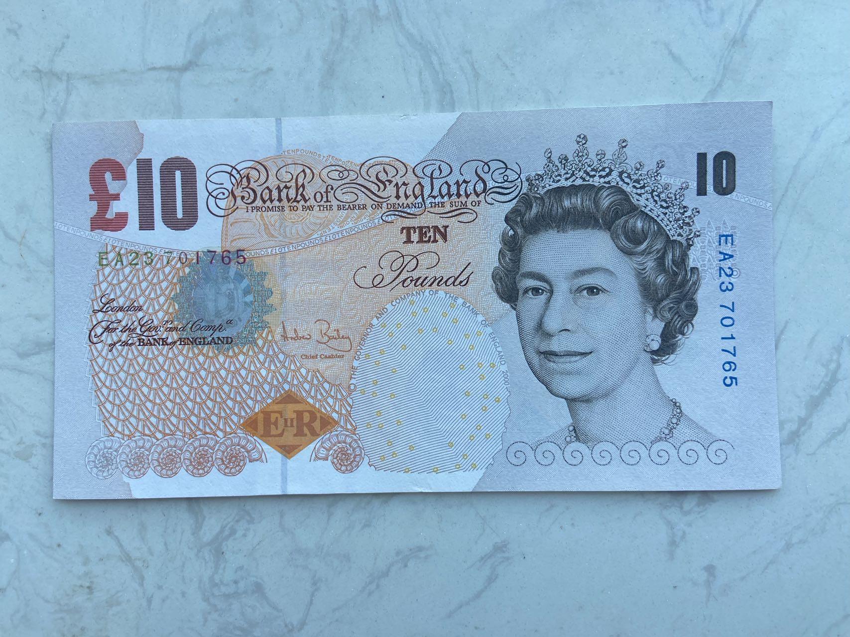 【炜奕收藏】裸钞专场第八期 英国E序列再版10磅，au品相