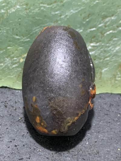 精美高润度冰飘黑糖心料战国红玛瑙手工俏色巧雕得道成佛随形桶珠一个 精美高润度冰飘黑糖心料战国红玛瑙手工俏色巧雕得道成佛随形桶珠一个