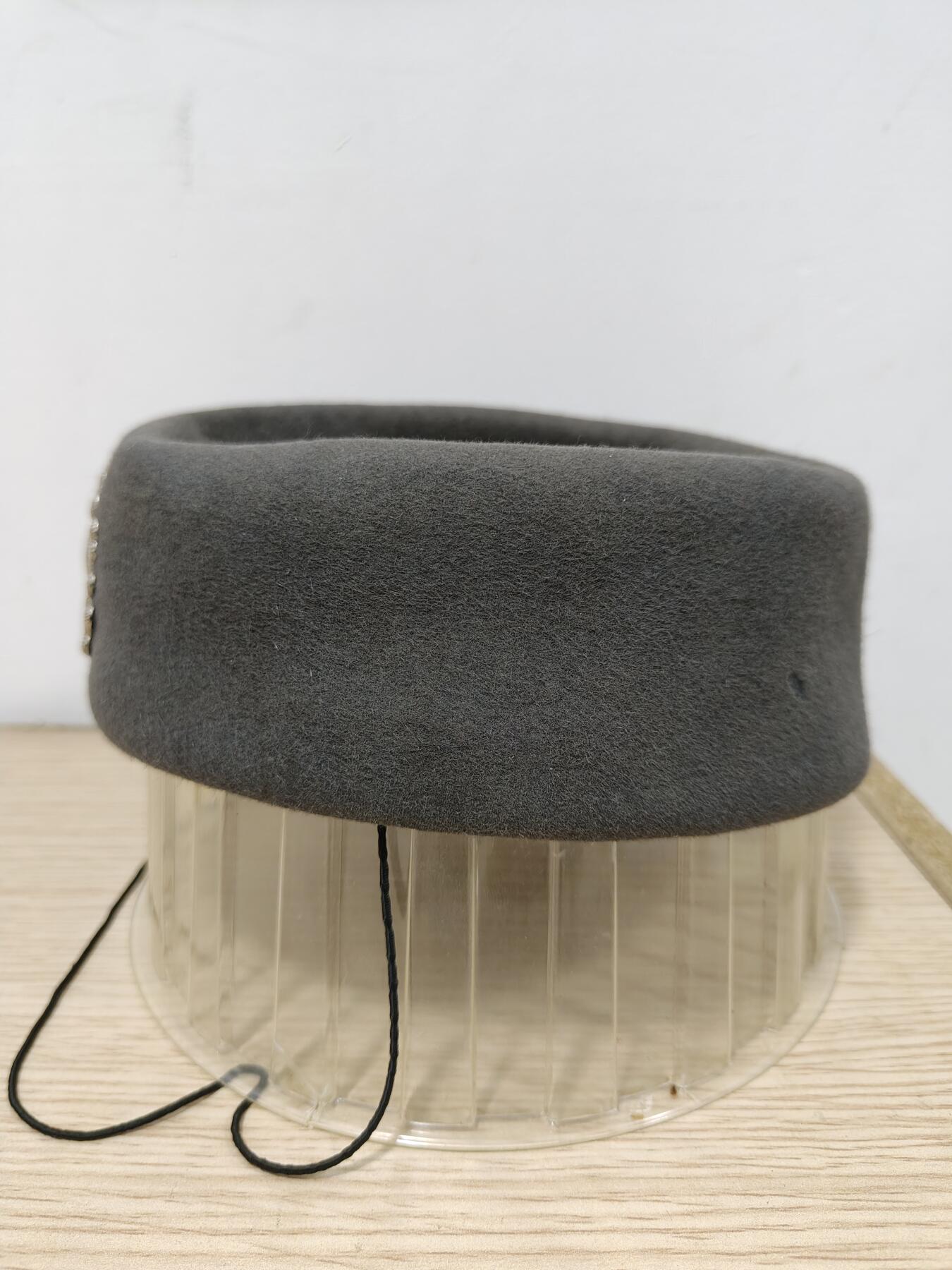 全场0元起拍 第167期 咸鱼国勋章拍卖专场 6月23日（周日）下午6：00开始 东德女军帽 51CM